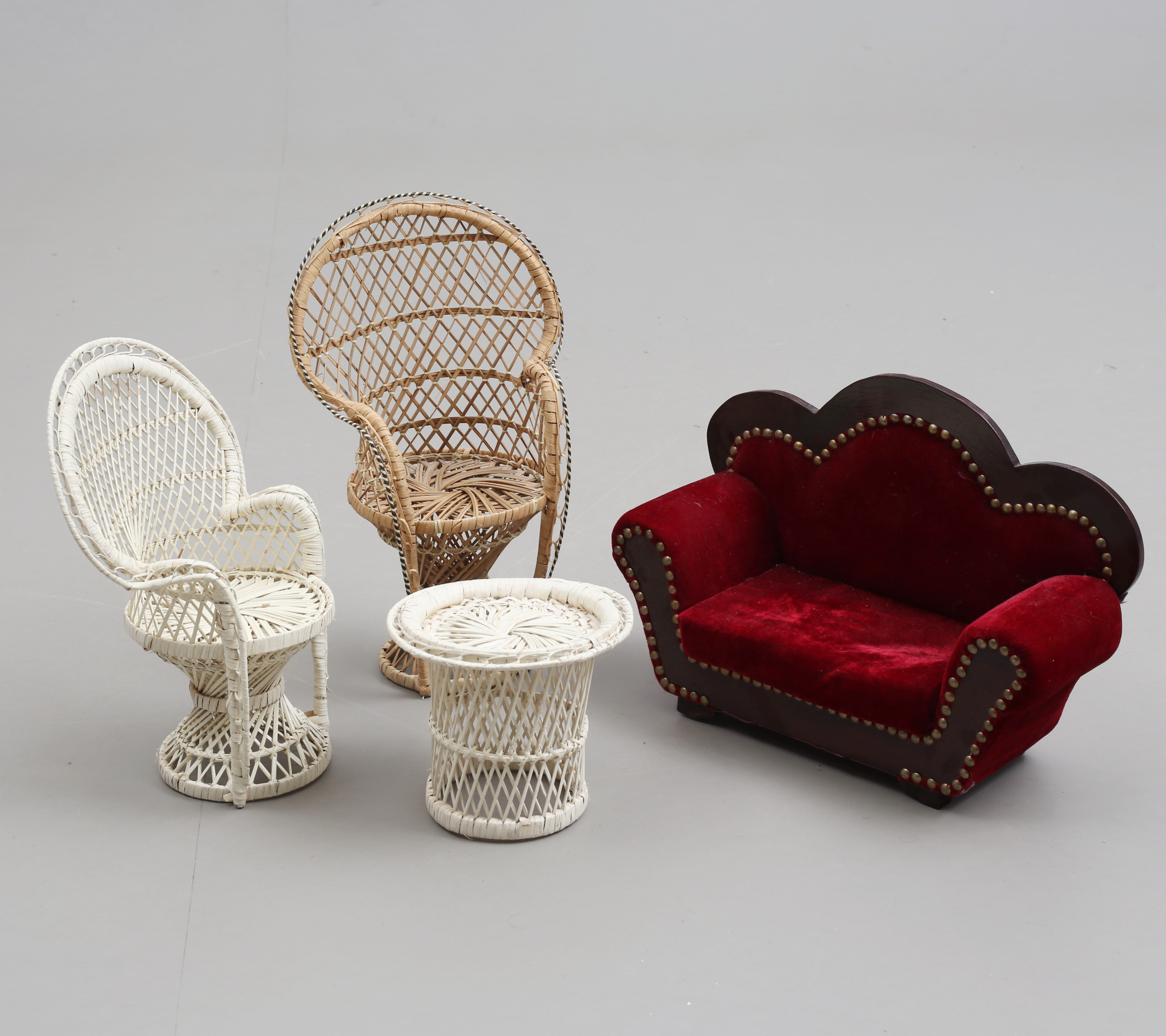 DOCKMÖBLER, 4 delar, soffa samt korgmöbel, 1900-tal.