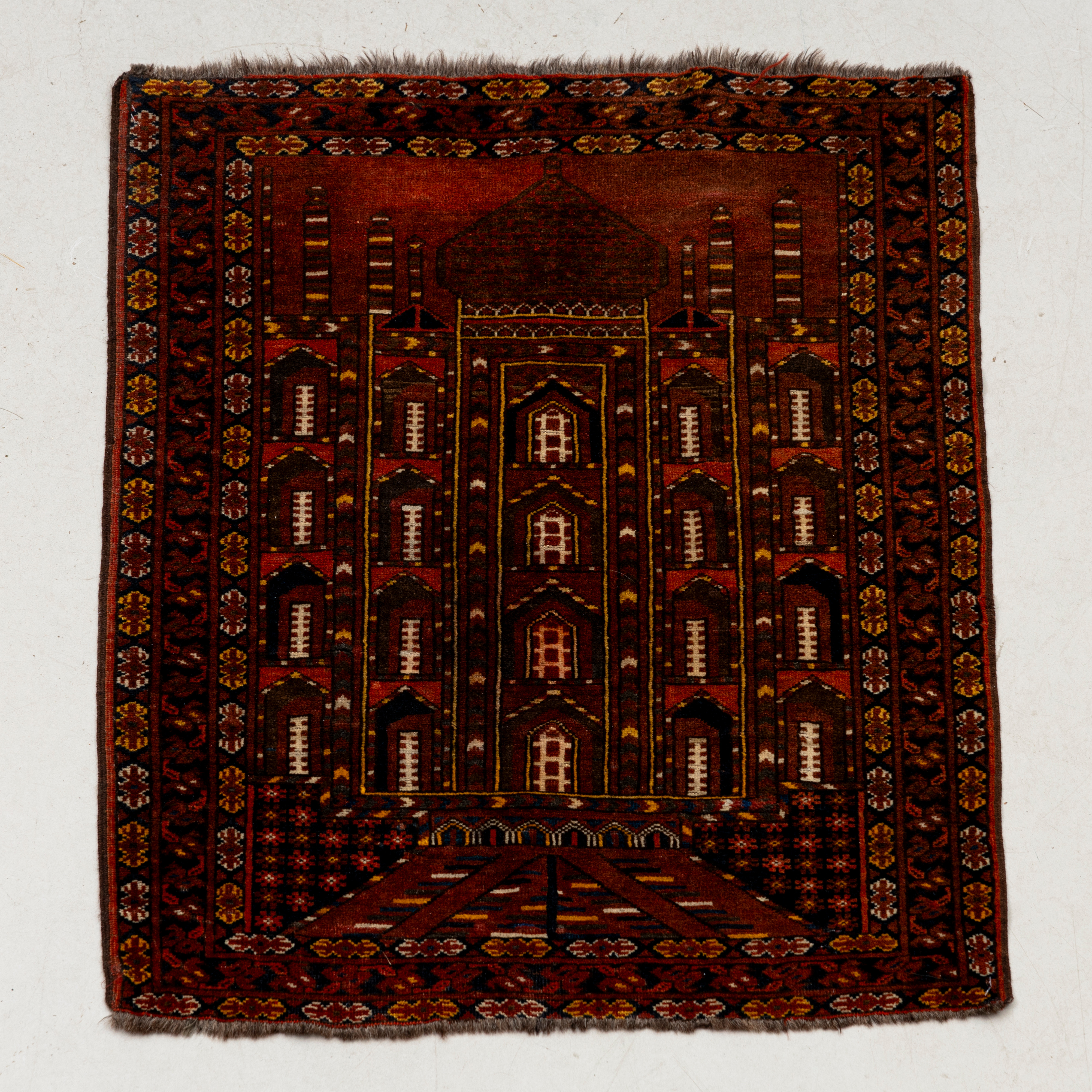 MATTA, bönematta, Turkmensk, Ersaristammen, semiantik, ca 117x95 cm.