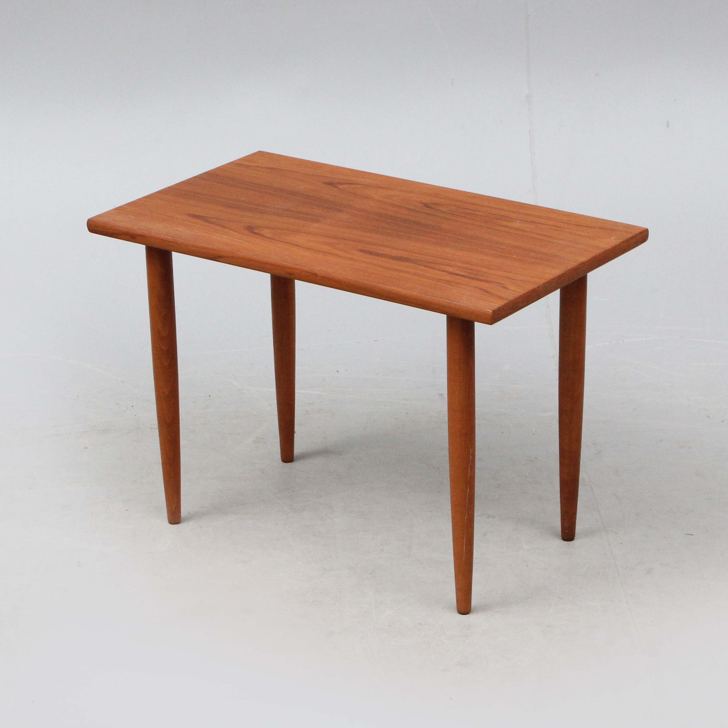SOFFBORD, teak.
