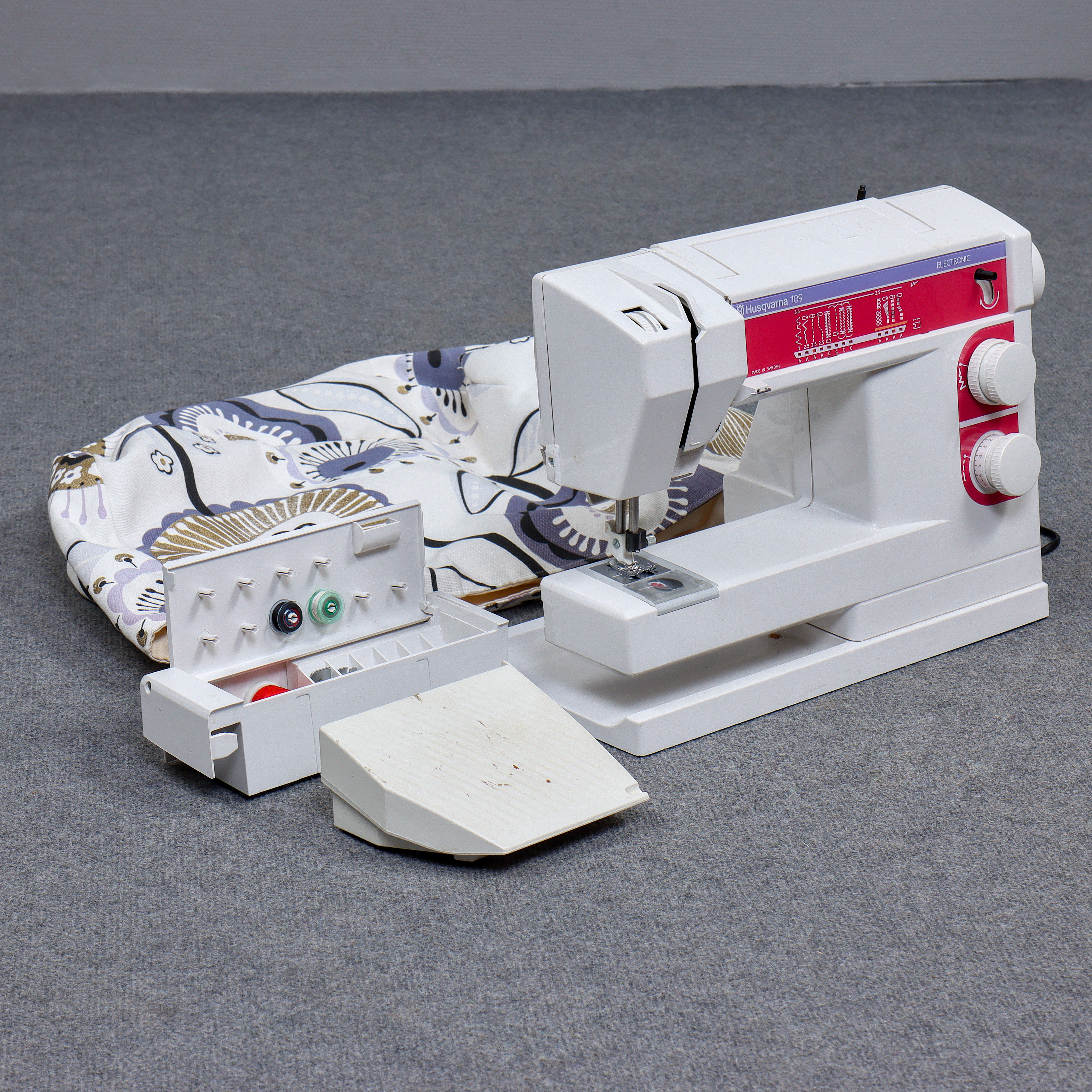 SYMASKIN, HUSQVARNA 109.