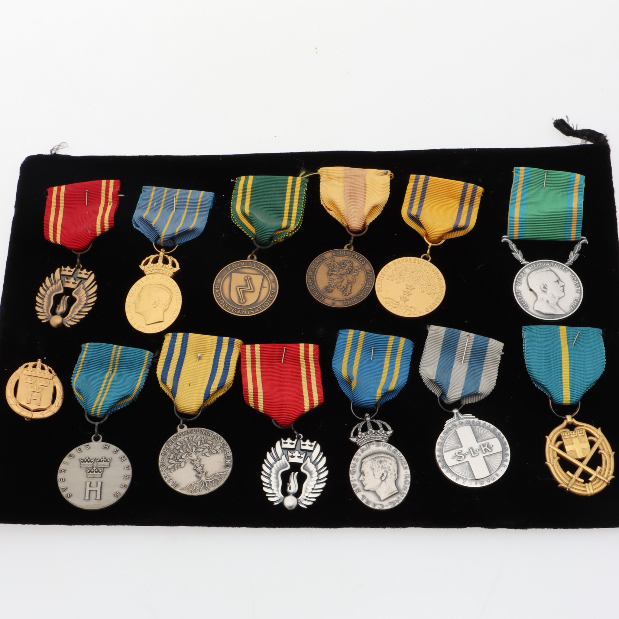 MEDALJER, 13 st, delvis silver, bl.a. Hemvärnet, Sporrong.