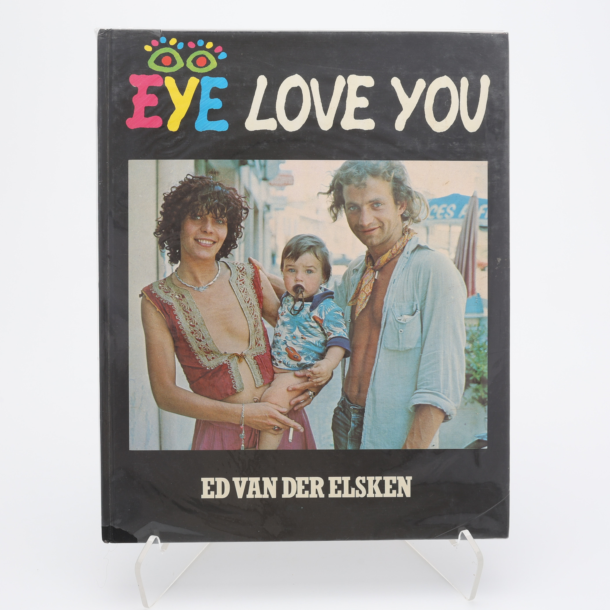 FOTO. DEN HOLLÄNDSKE FOTOGRAFEN ED VAN DER ELSKENS EYE LOVE YOU I FÖRSTA UPPLAGAN 1977.