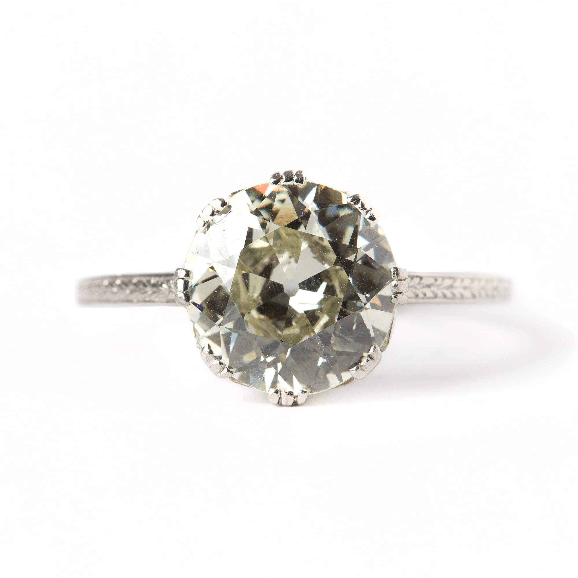 RING, platina med äldre briljantslipad diamant ca 2.60 ct.