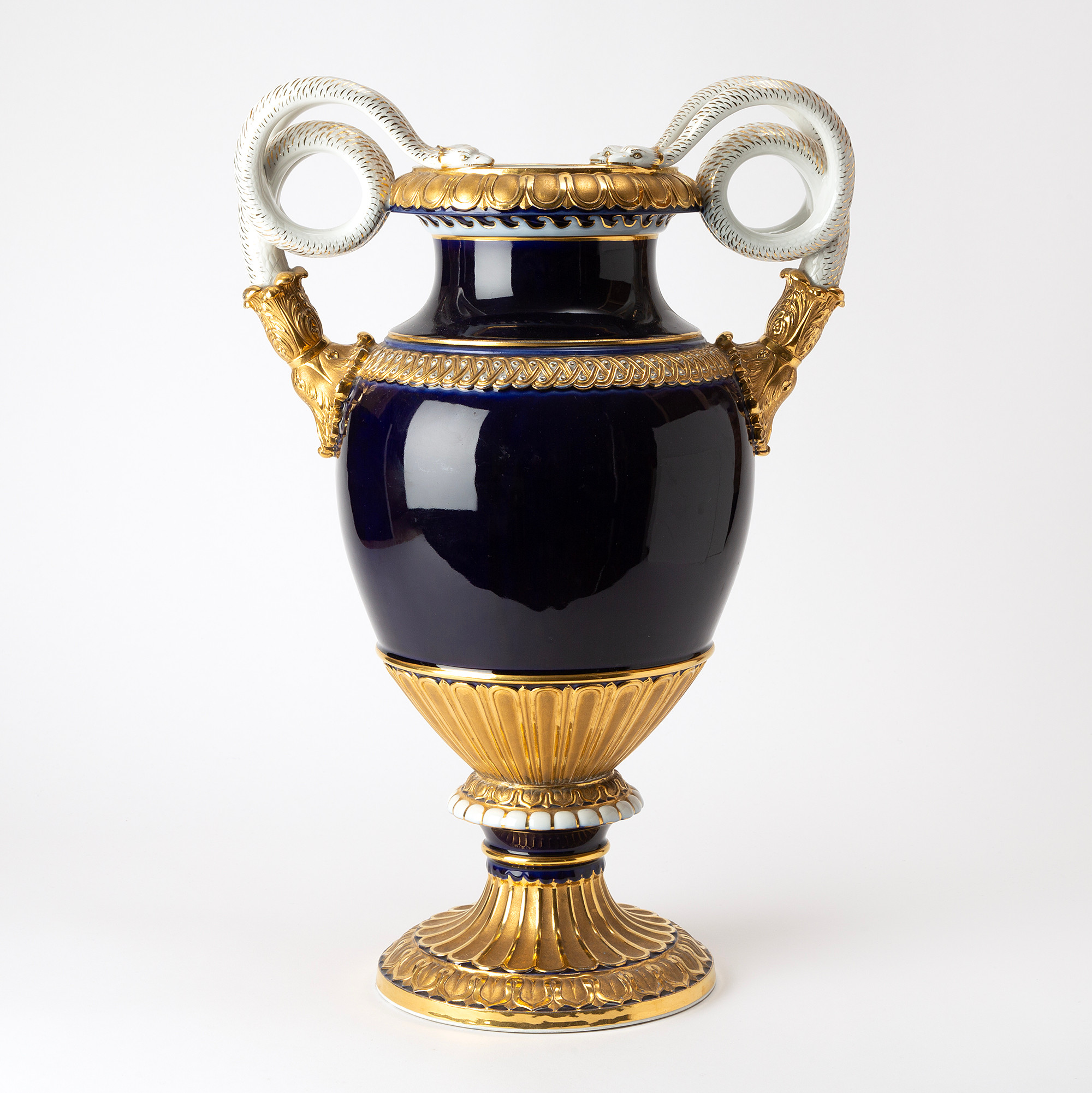 PRAKTURNA, porslin, Meissen, Tyskland, ca 1900.