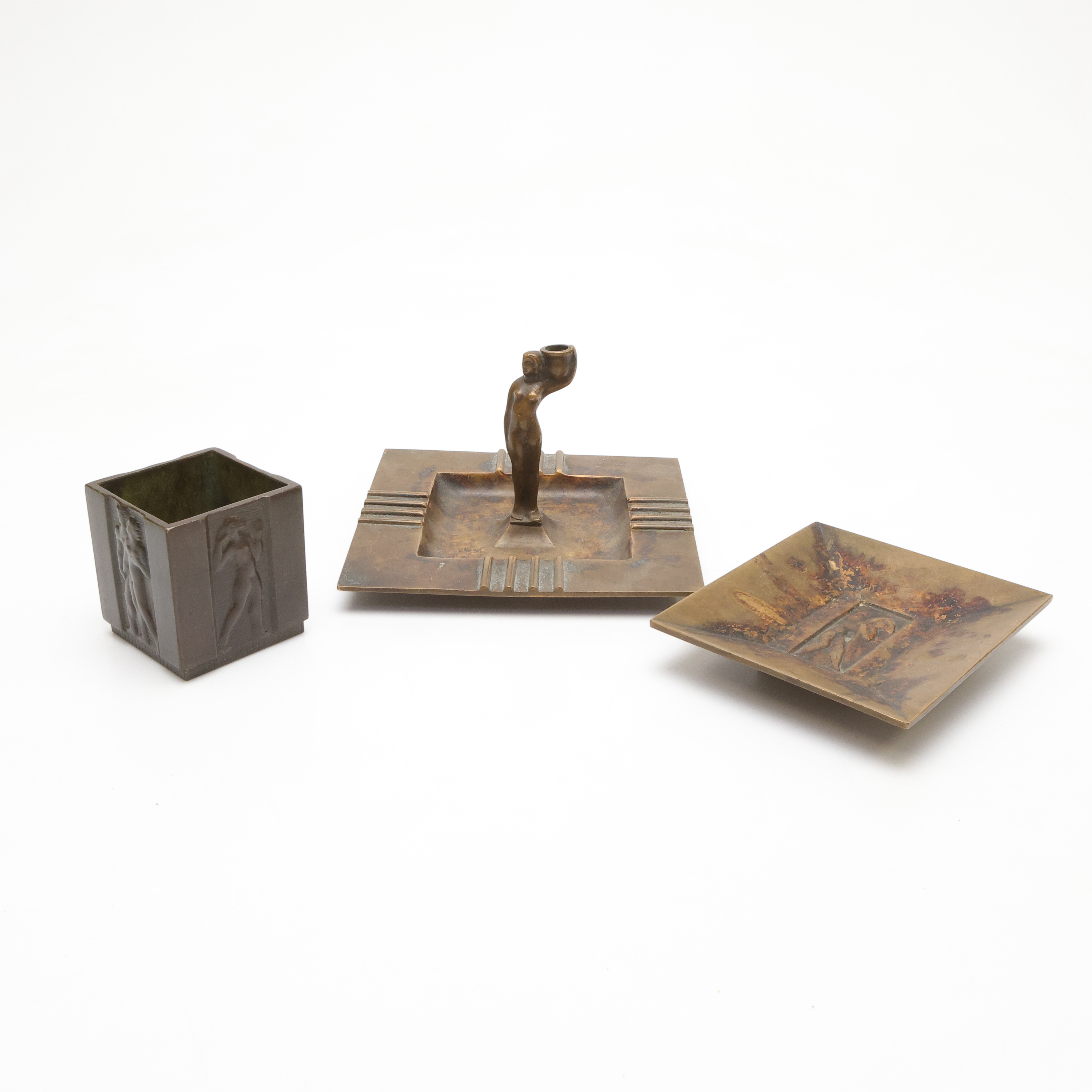 GULDSMEDSAKTIEBOLAGET. 3 delar, (GAB), Stockholm 1930-tal, brons, reliefdekor av klassicerande figurer, Swedish Grace.