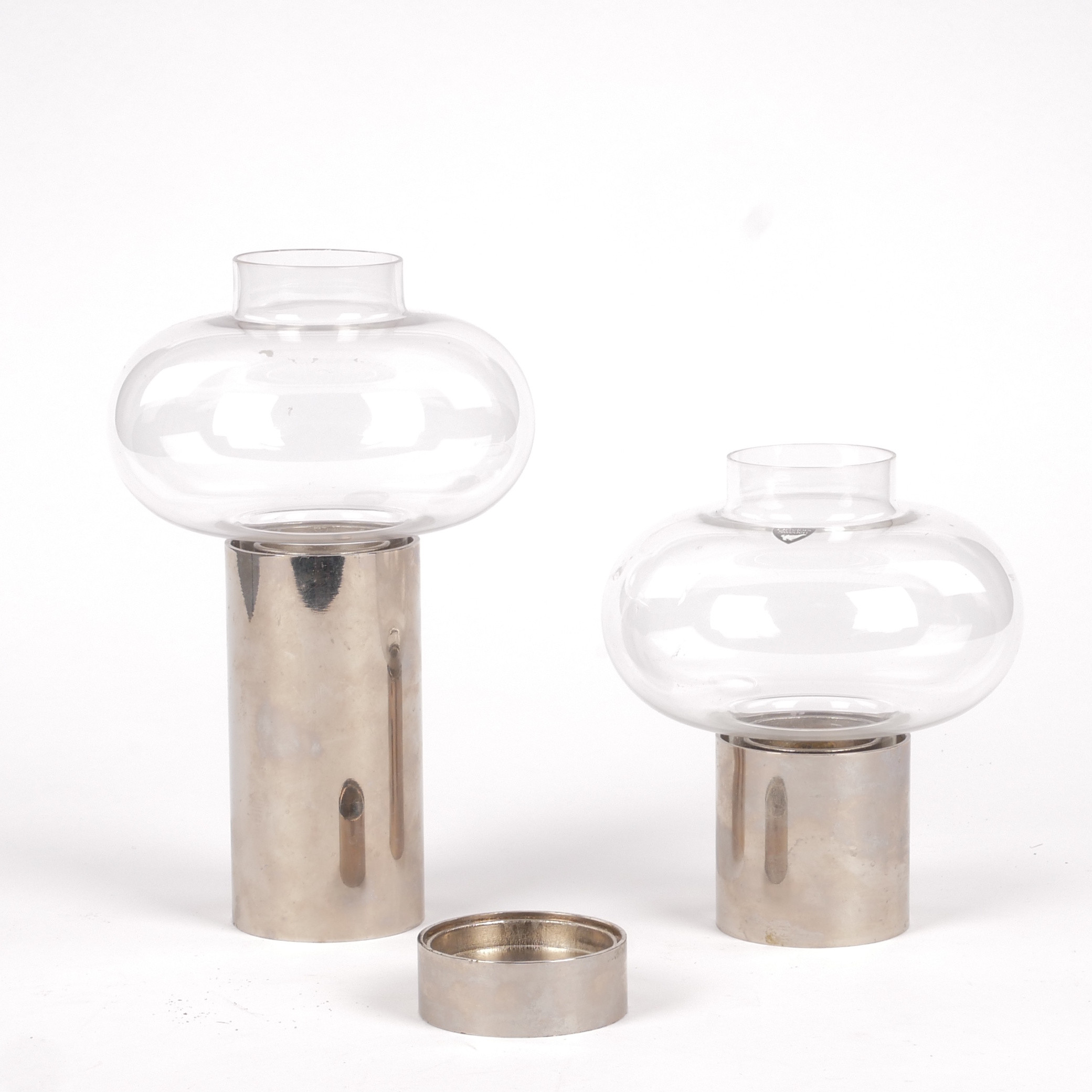 LINDAU & LINDECRANTZ. Ljuslyktor "Tubla", glas och metall, Orrefors.