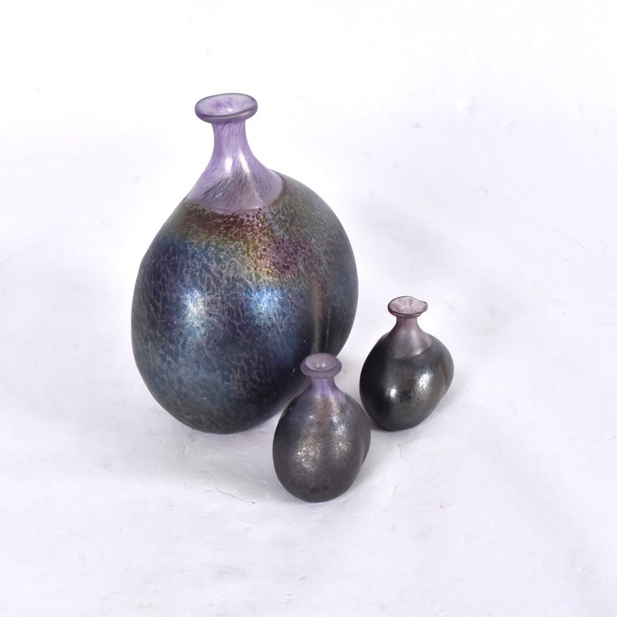 BERTIL VALLIEN. vaser, 3 st, glas, "Volcano".