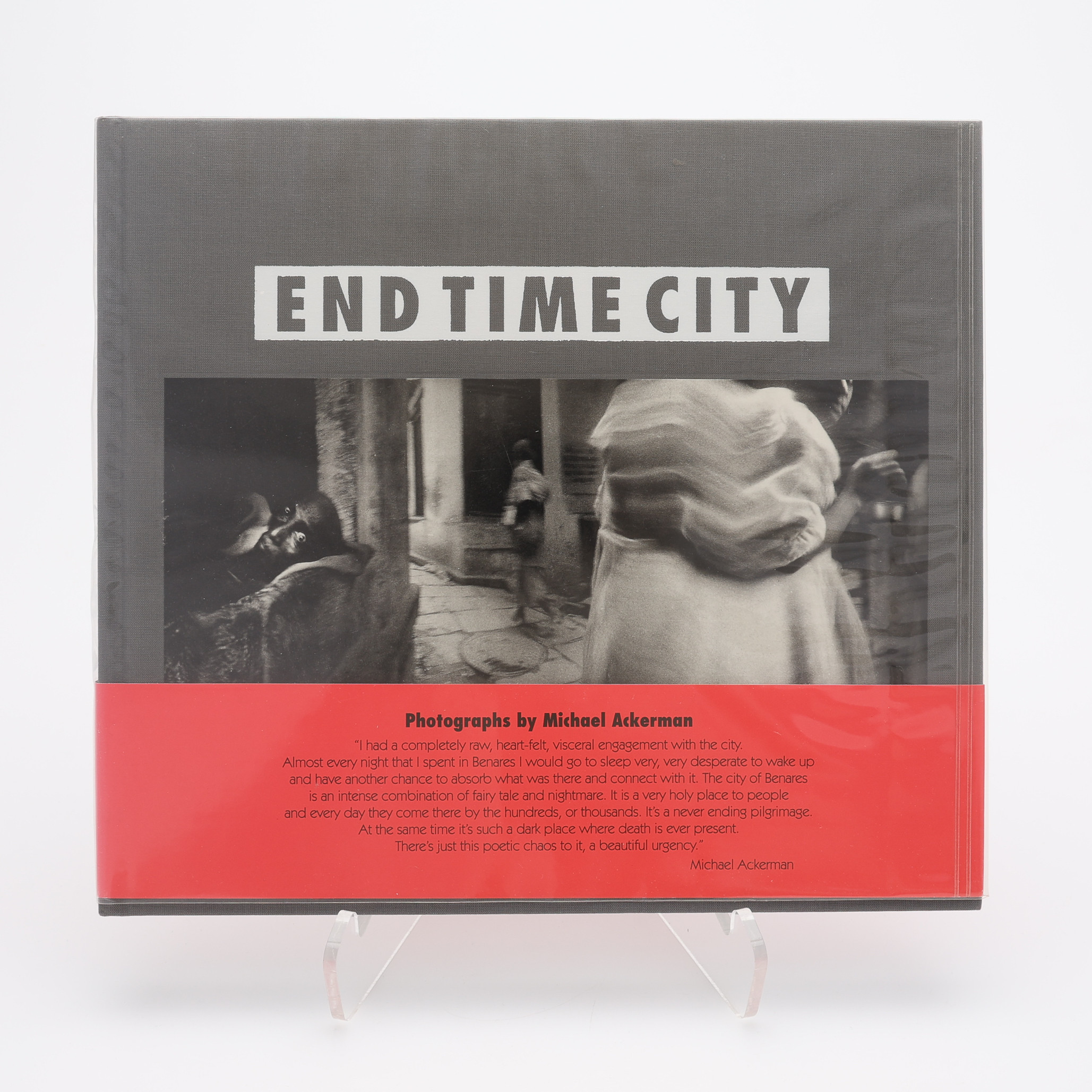 FOTO. DEN AMERIKANSKE FOTOGRAFEN MICHAEL ACKERMANS "END TIME CITY", 1999.