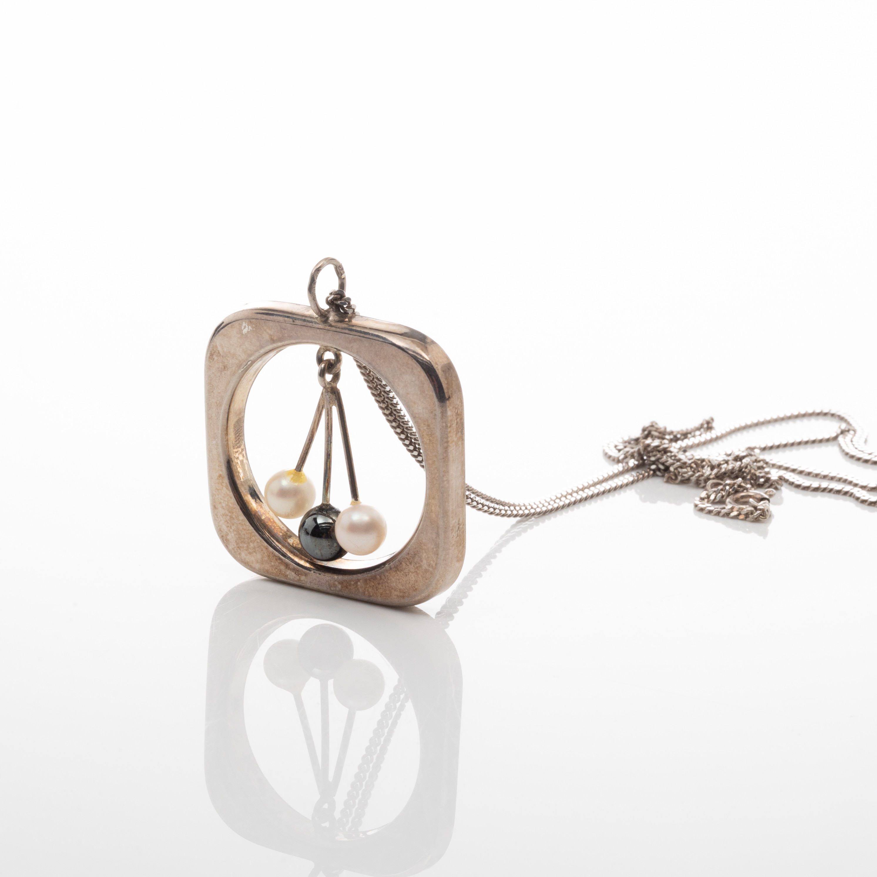 COLLIER, Sterlingsilver, Pärlor, Hematit.