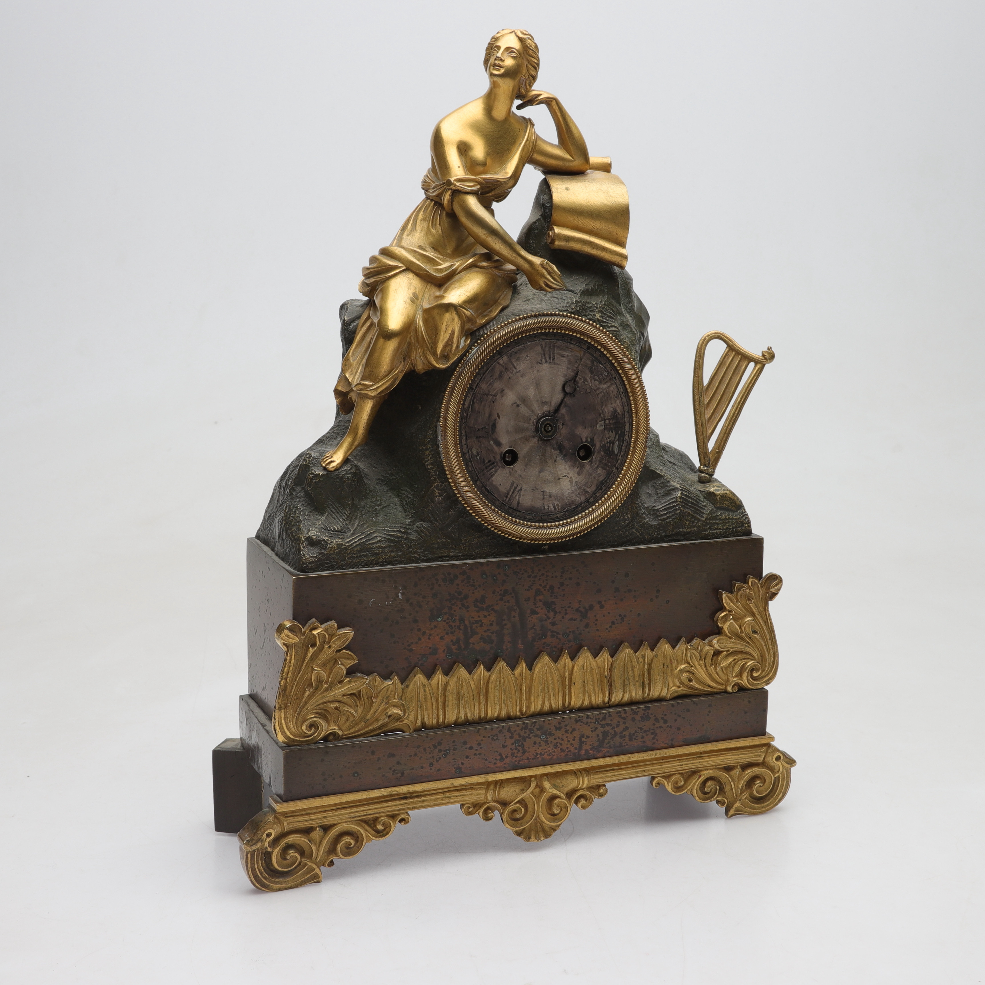 BORDSPENDYL, brons, motiv av musa, Senempire, Honoré Pons, Frankrike, 1800-talets först hälft.