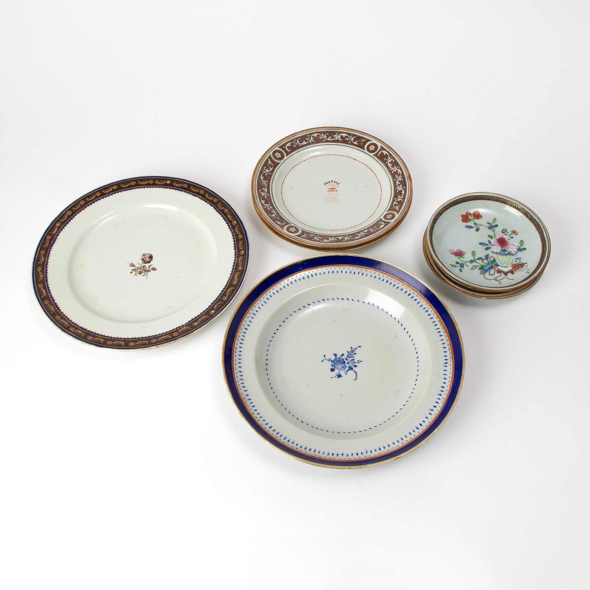 TALLRIKAR & FAT, 9 delar, porslin, Kina, 1700-tal.