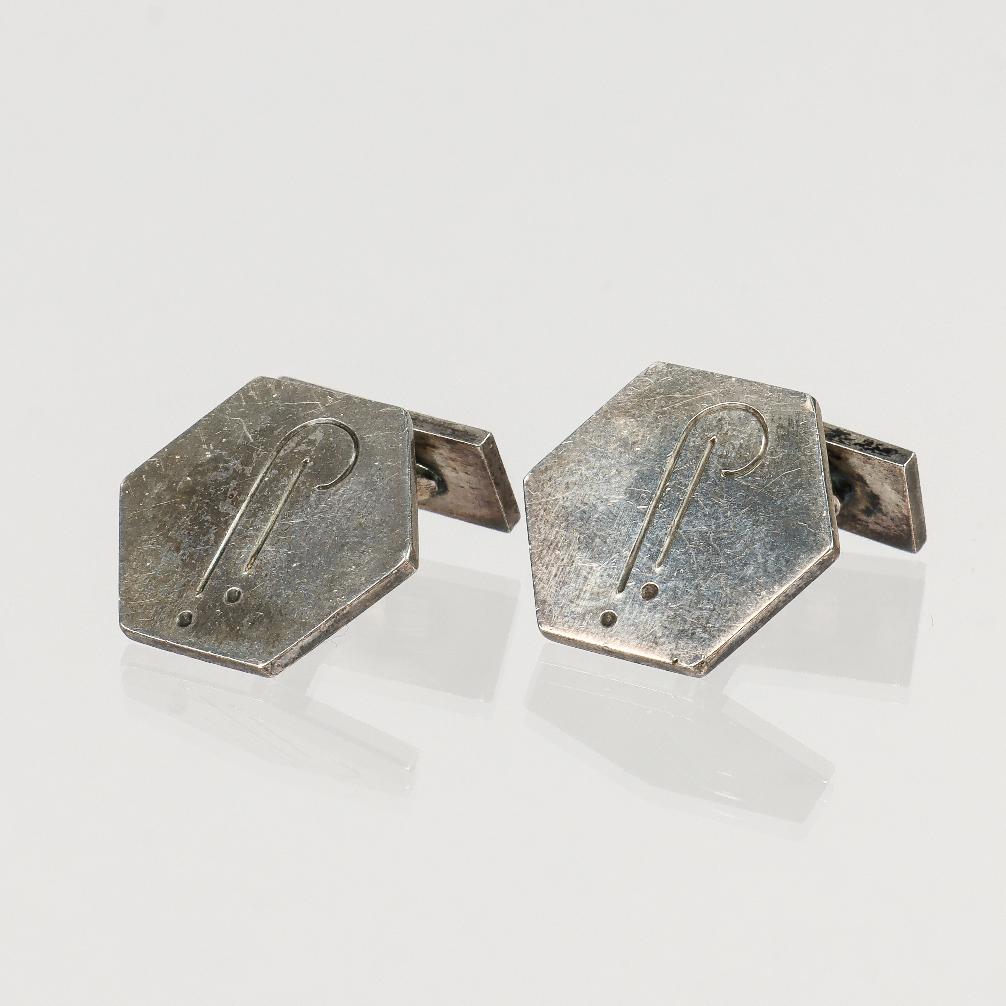 WIWEN NILSSON. Manschettknappar, silver, Lund 1946.