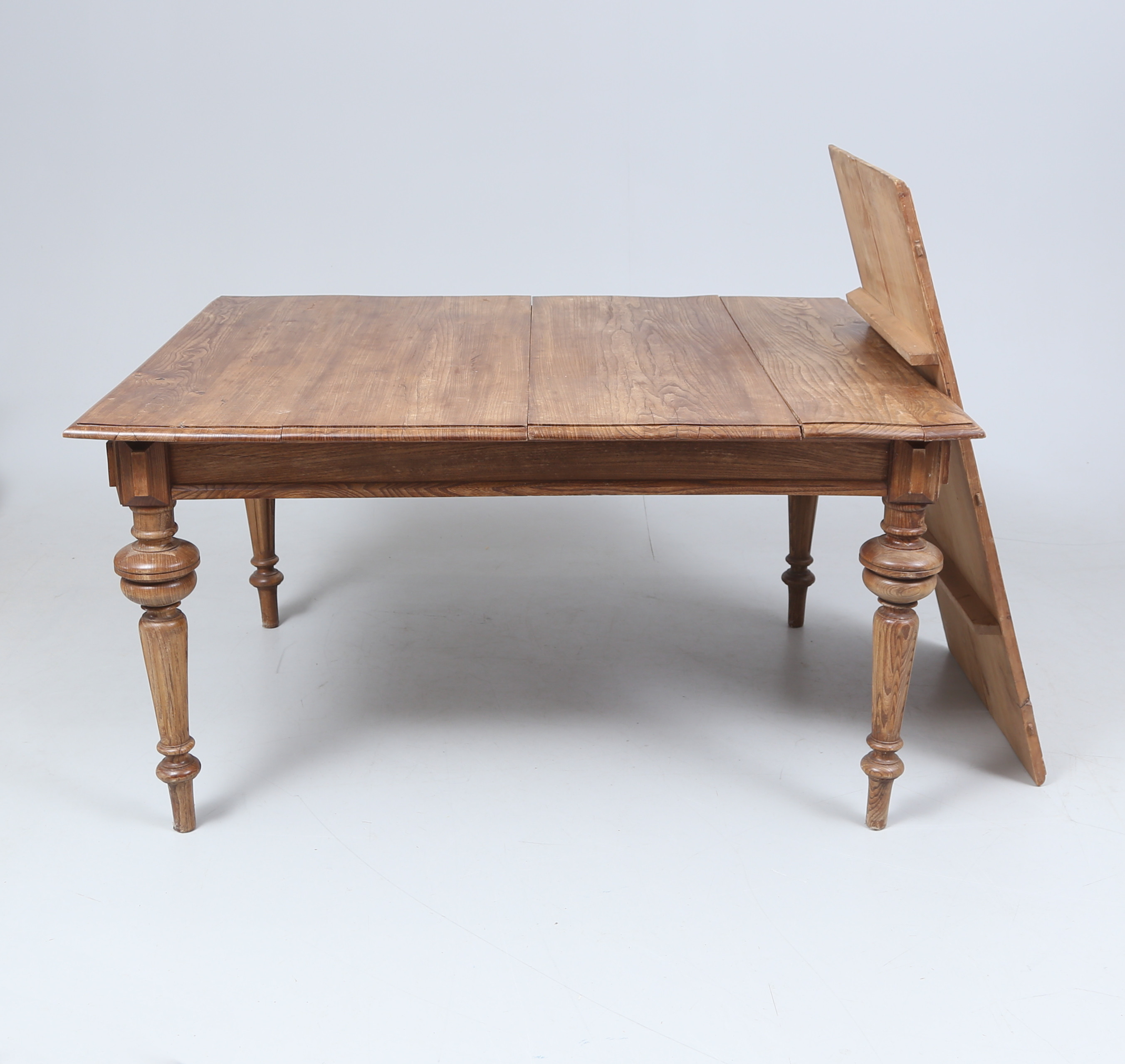 BORD, nyrenässans, 1800 tal.