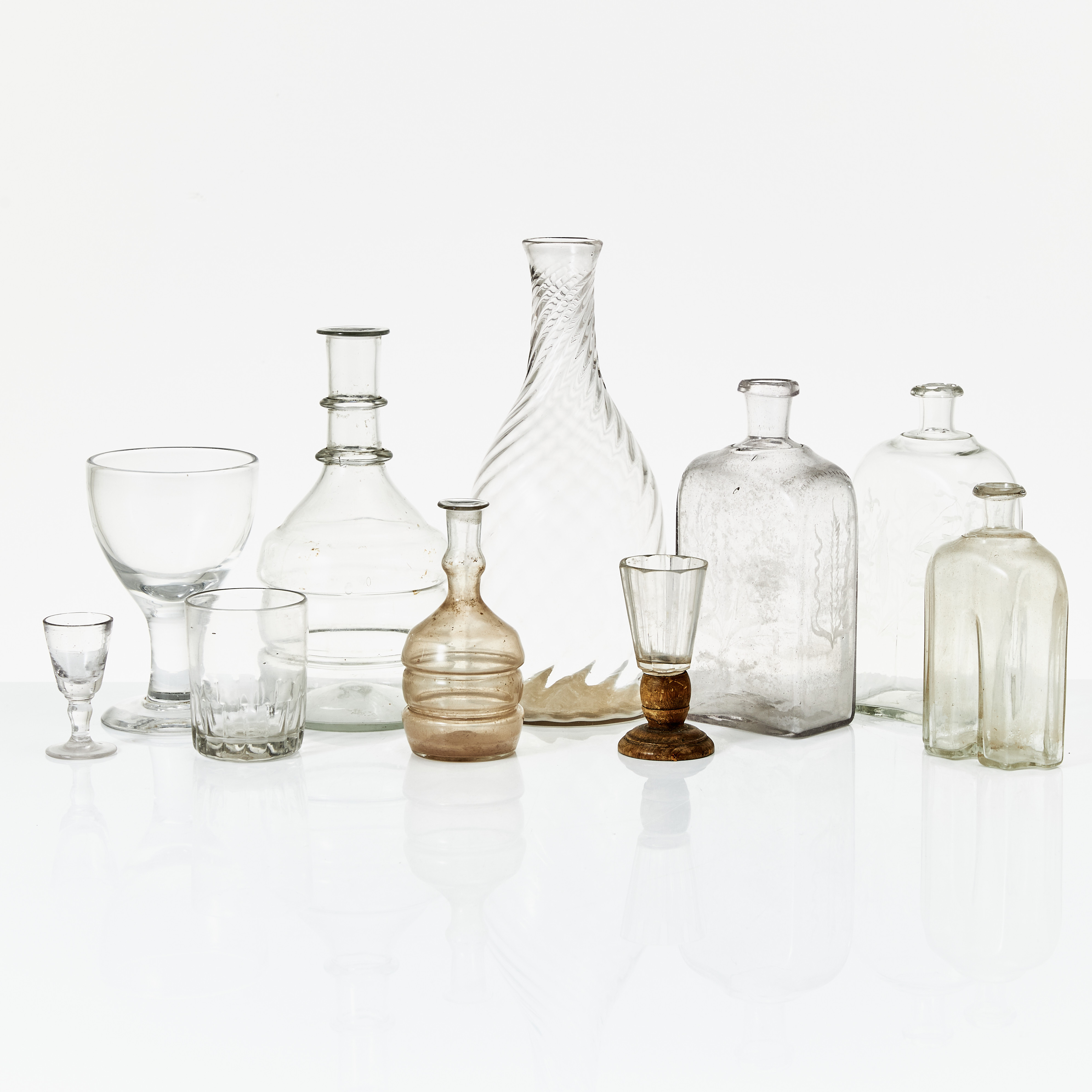 SAMLING GLAS, 10 dlr., 1800-tal, delvis etsad dekor.