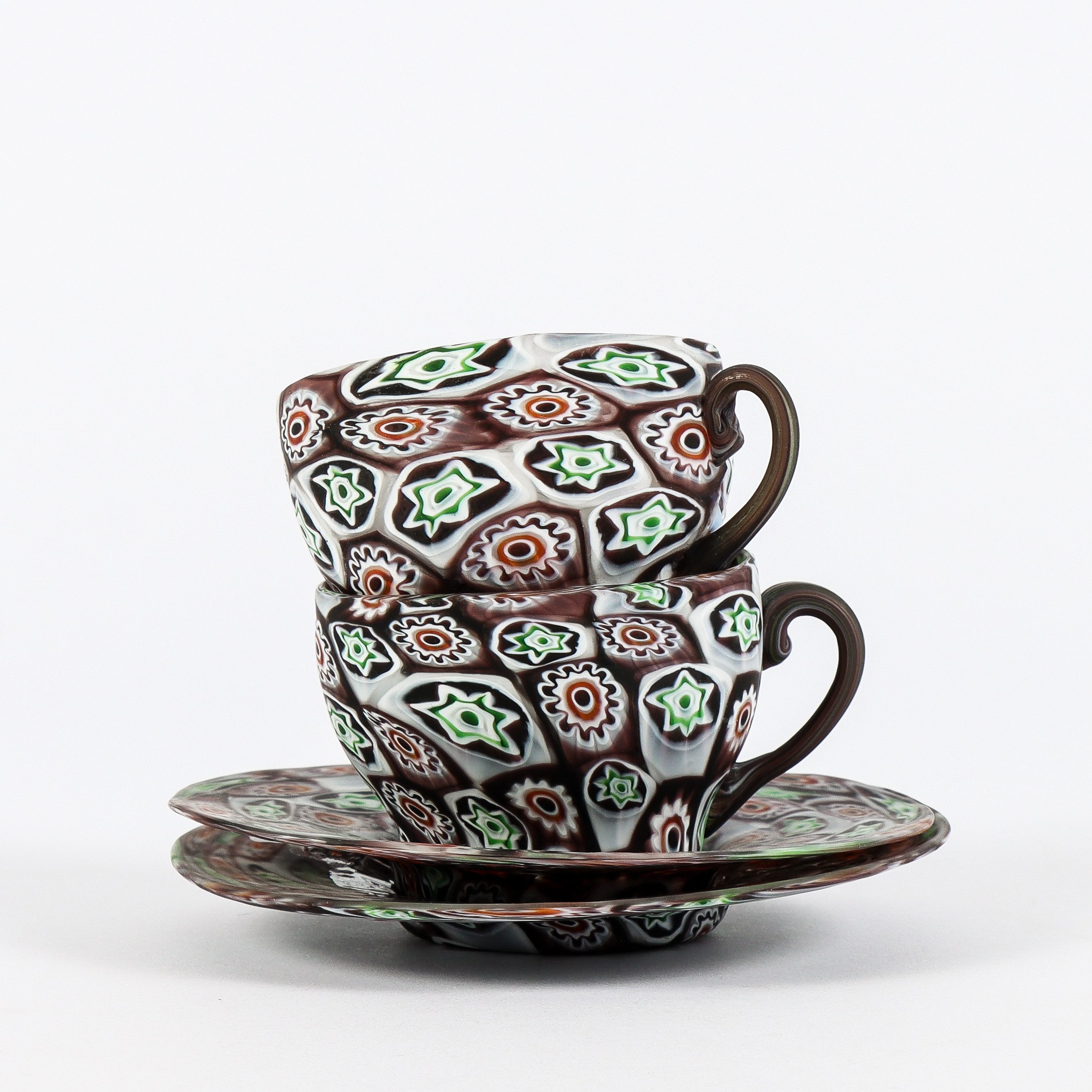 KAFFEKOPPAR 2 stycken med fat, glas, Millifiori.