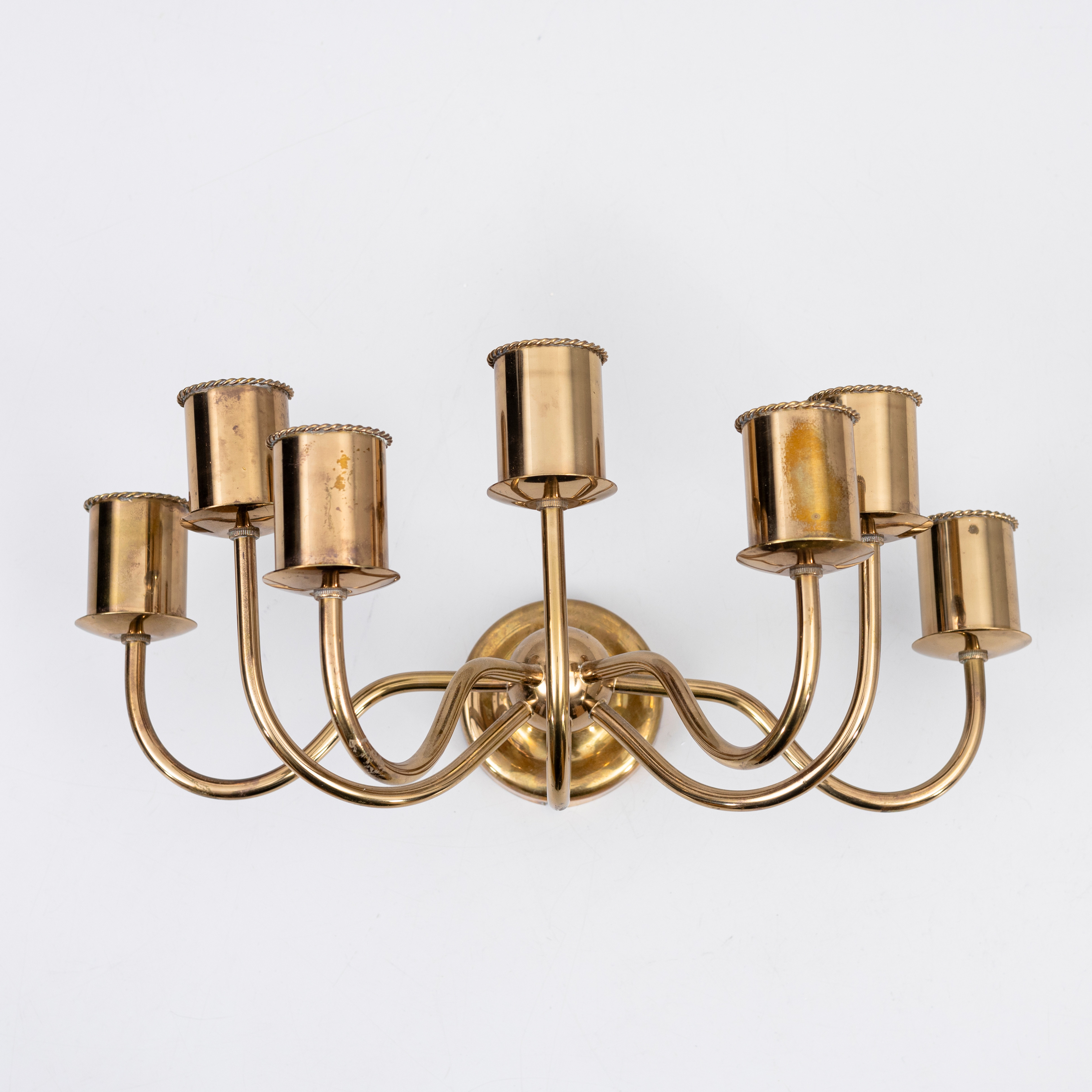 JOSEF FRANK. Vägglampa, mässing, modell nr 2571, Firma Svenskt Tenn.