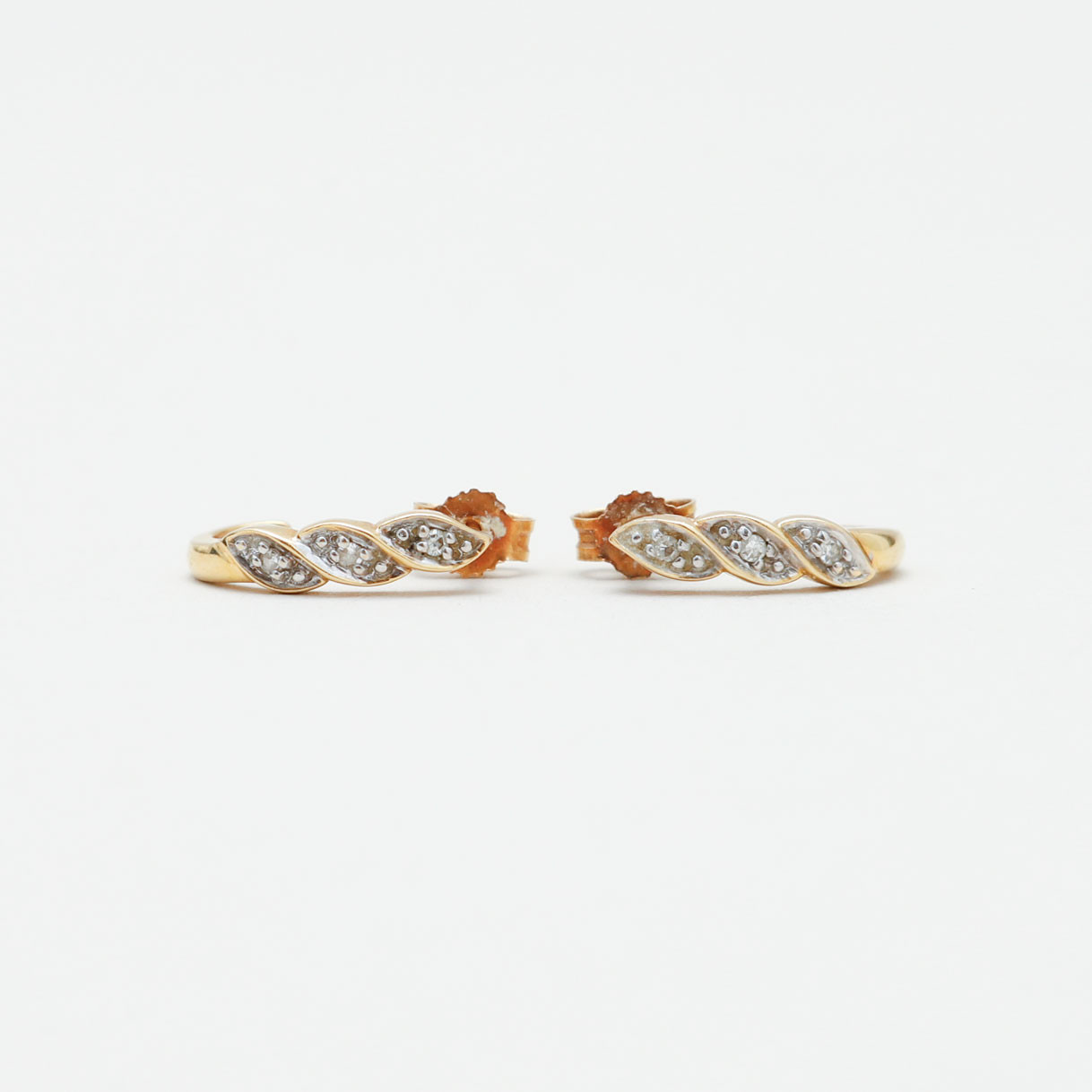 ÖRHÄNGEN, ett par, 18k guld, diamanter, vikt ca 1,8 gram.