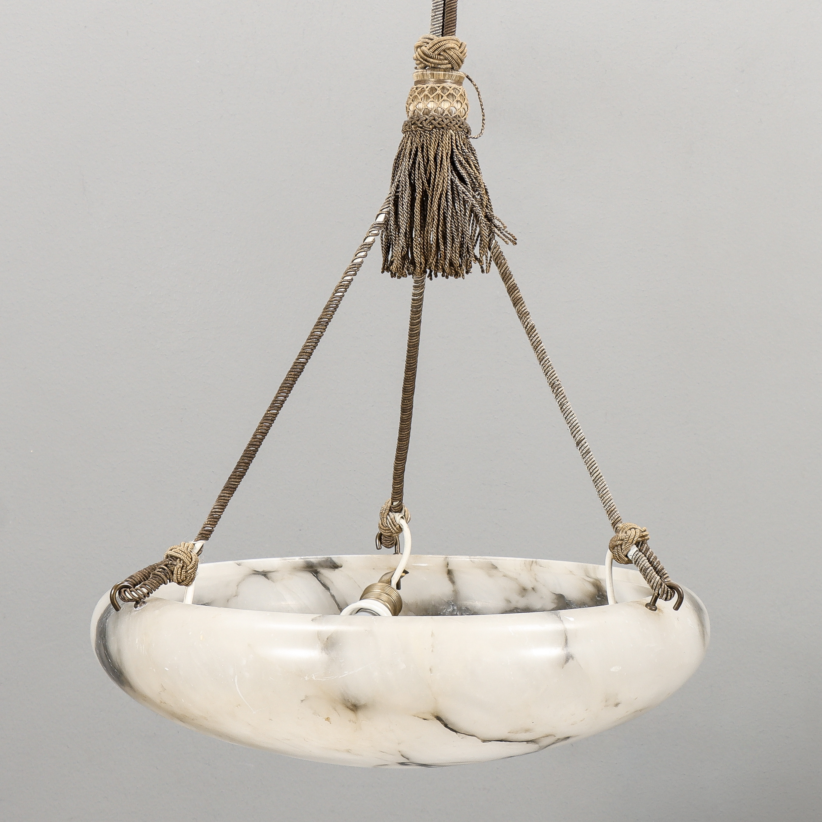 TAKAMPEL alabaster, 1900-talets första hälft.