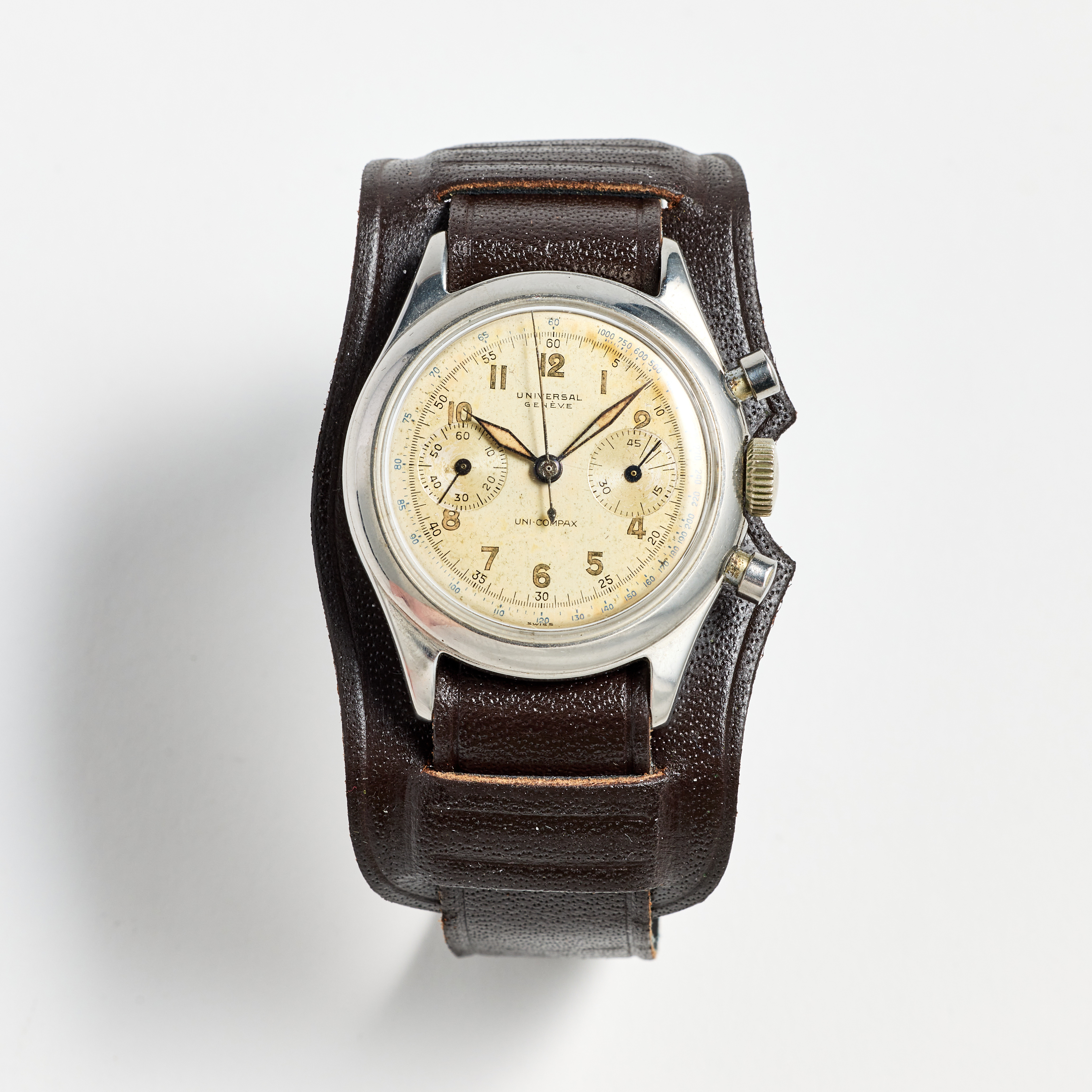 UNIVERSAL GENÈVE, Uni-Compax (Swiss), kronograf, armbandsur, 35 mm, stål (Enversteel), ca 1945.