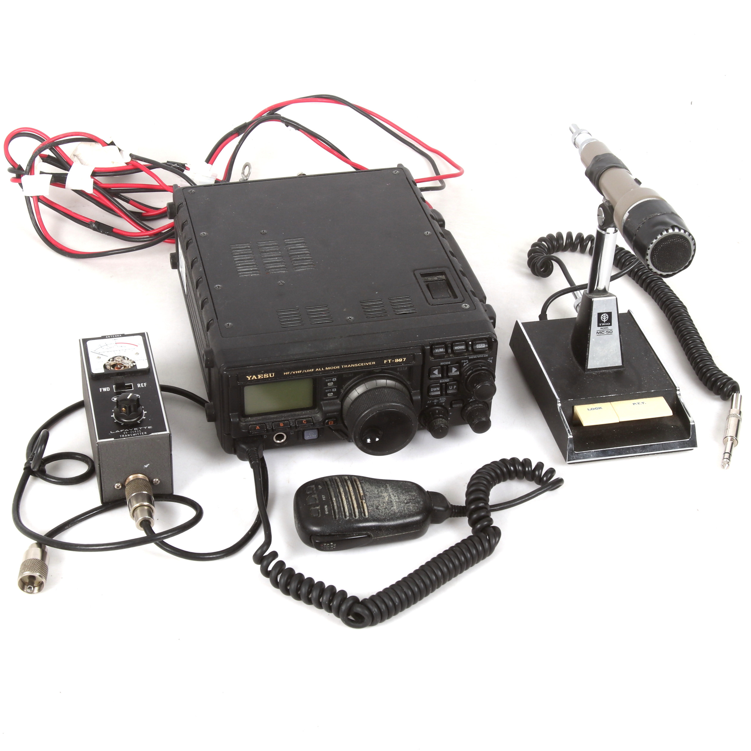 AMATÖRRADIOSÄNDARE, multiband, Yaesu FT-897D. 2000-tal.