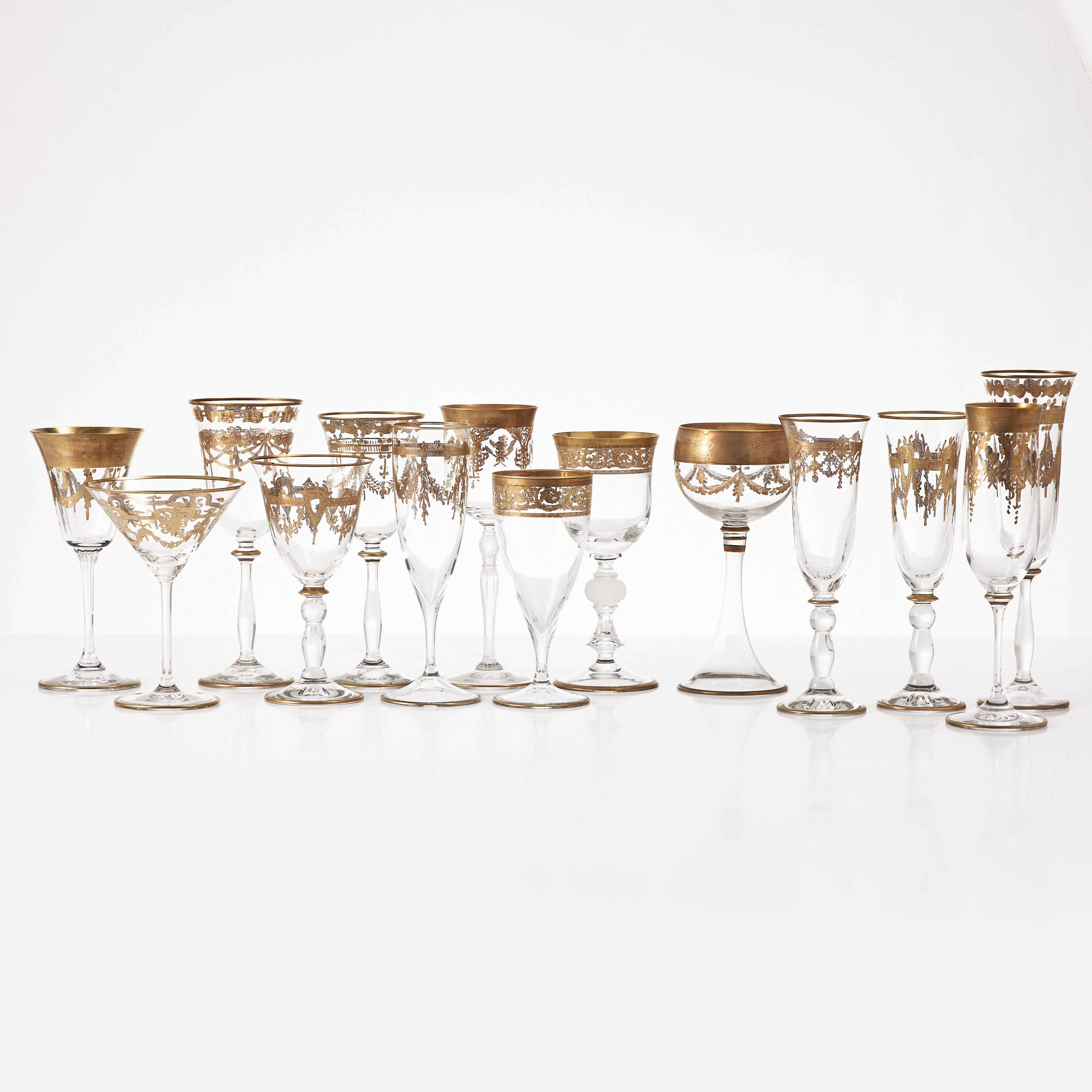 GRIFFE MONTENAPOLEONE, glasuppsättning, 12 dlr, Italien, 1900-talets slut, förgylld dekor.