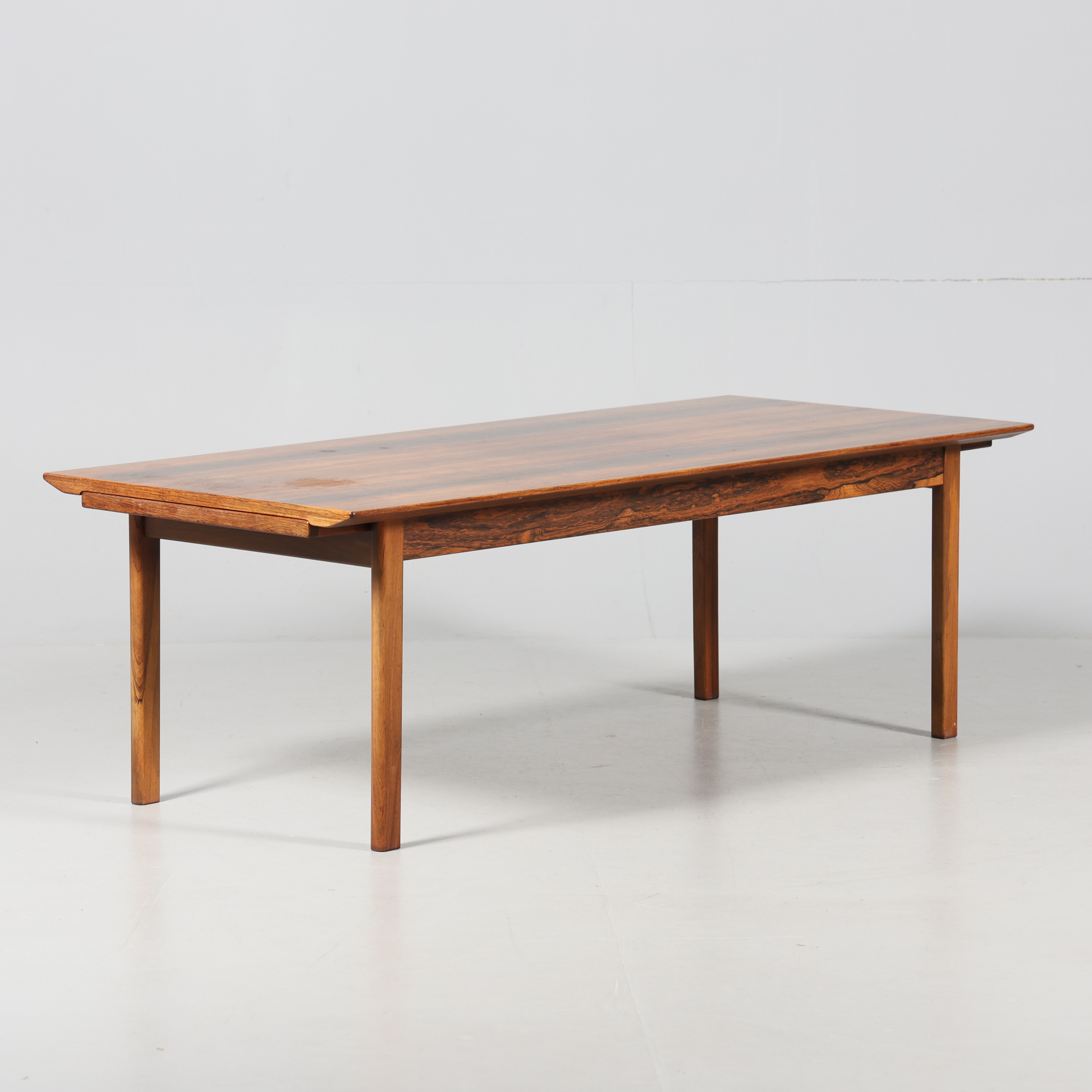 TOVE & EDVARD KINDT-LARSEN. SOFFBORD, jakaranda, Seffle Möbelfabrik, 1960-tal.