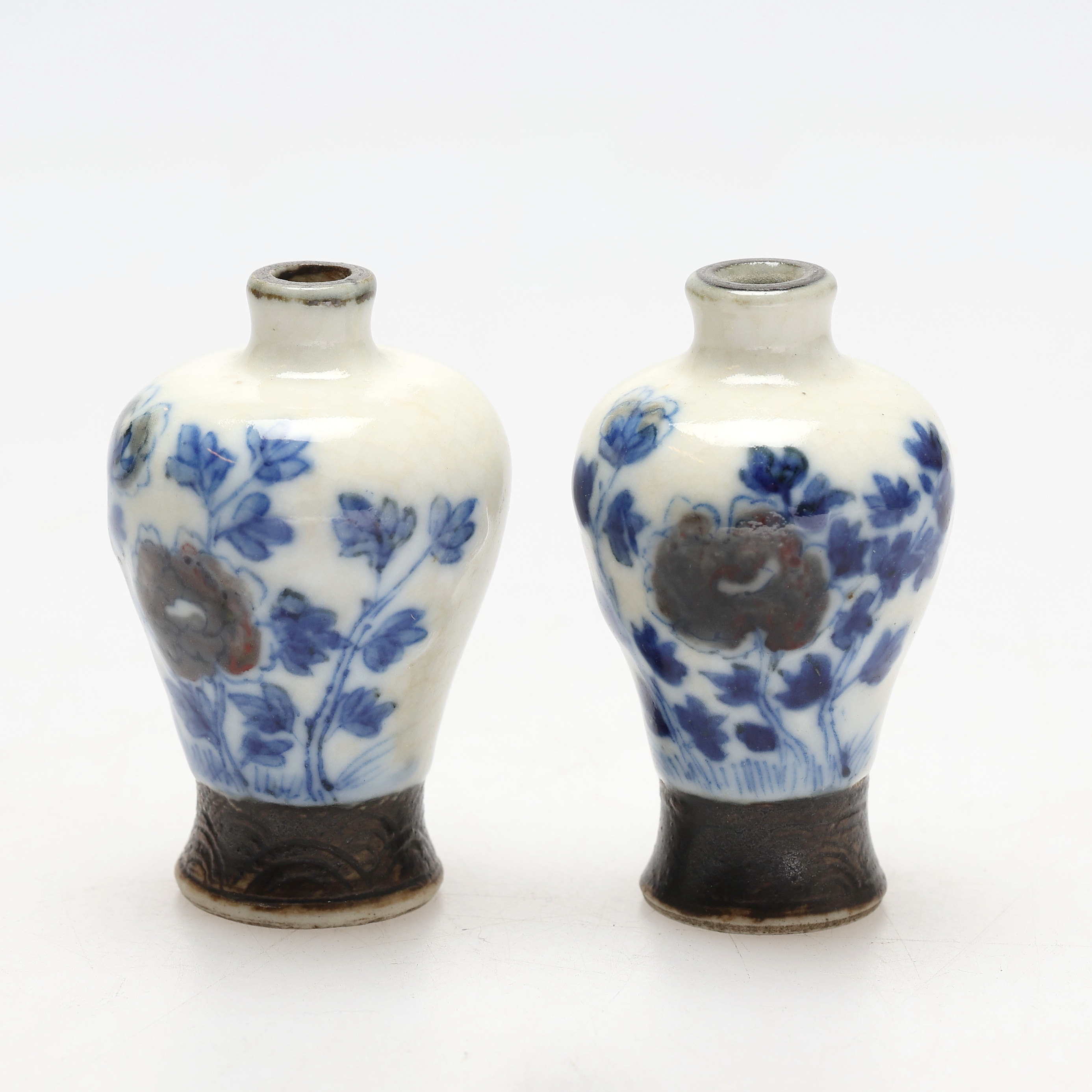 VASER, miniatyr, ett par, porslin, Kina, 1800/1900-tal.