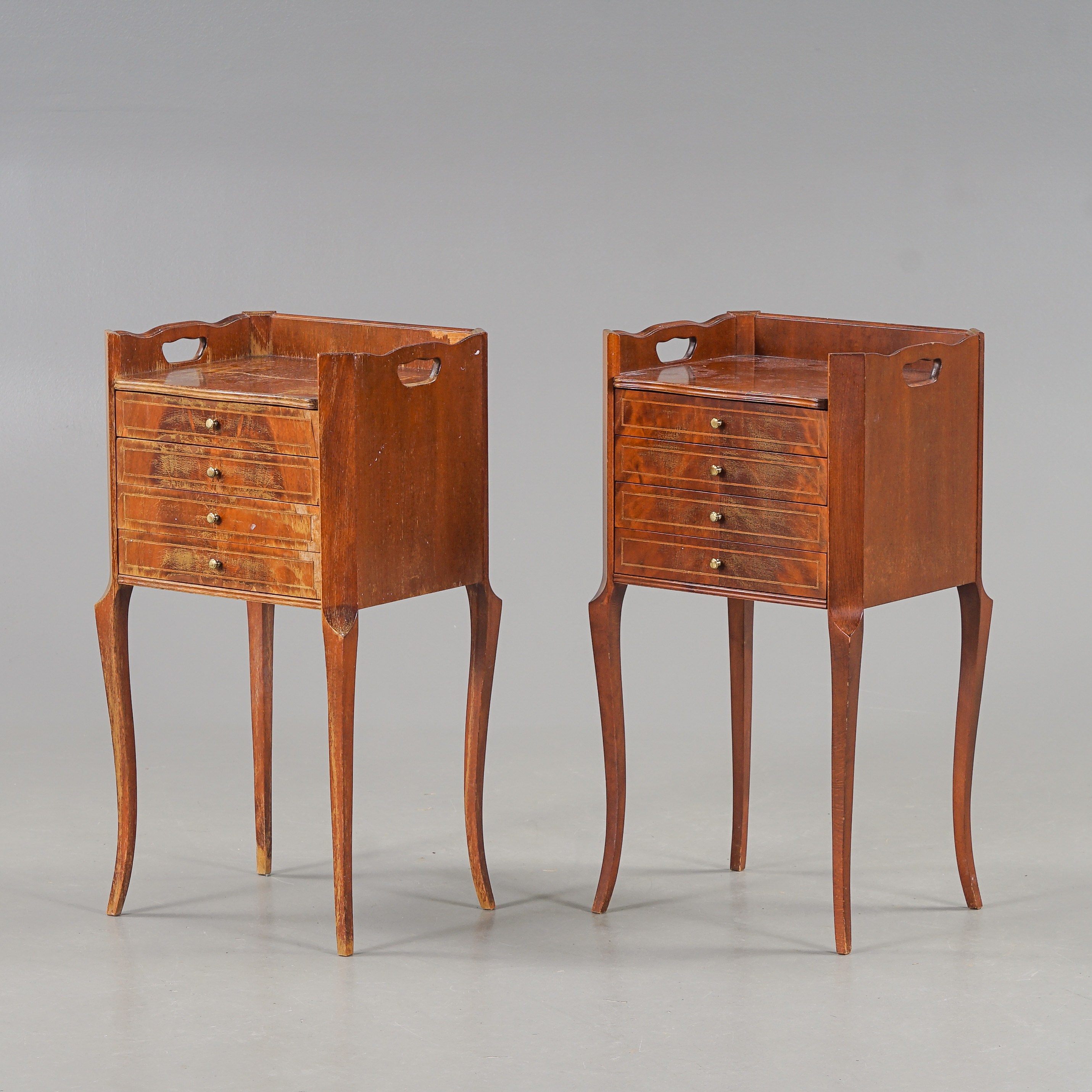 BYRÅAR/SÄNGBORD 1 par, Mahogny, Louis XVI-stil, 1900-talets andra hälft.