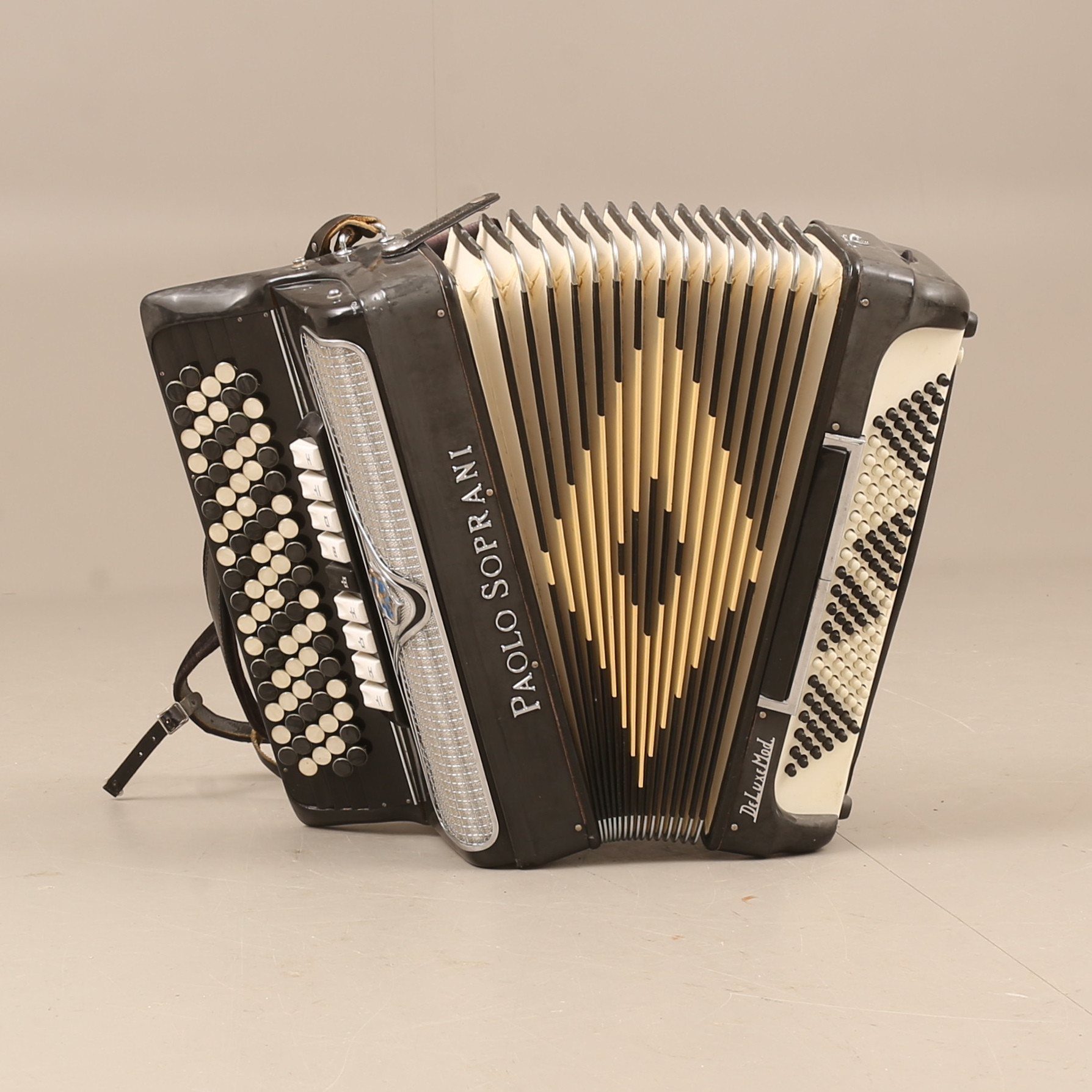 DRAGSPEL, DeLuxe, Paolo Soprani.