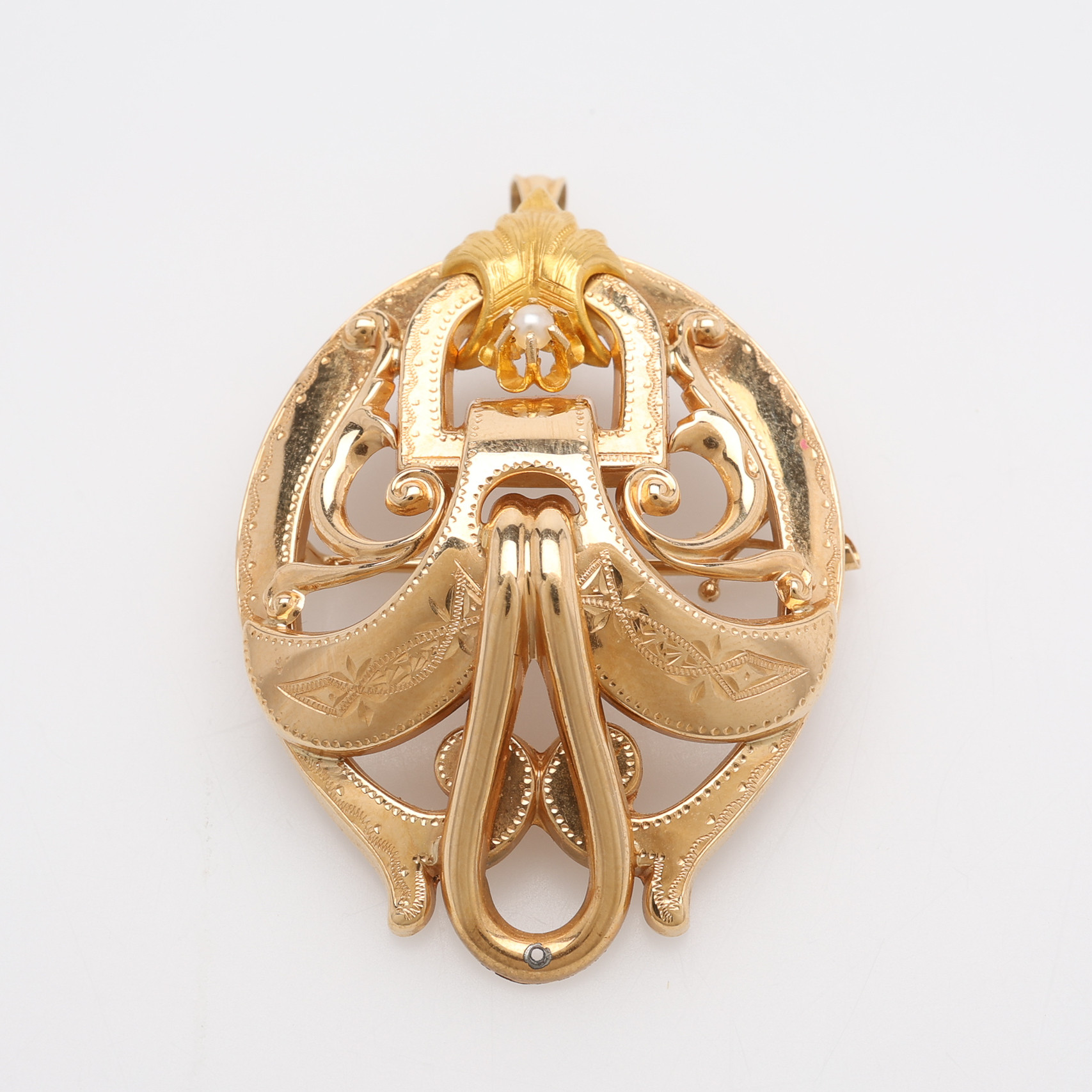 BROSCH, 18K GULD & PÄRLA, GUSTAF DAHLGREN & CO, MALMÖ, 1947, Ca. 7,5 g.