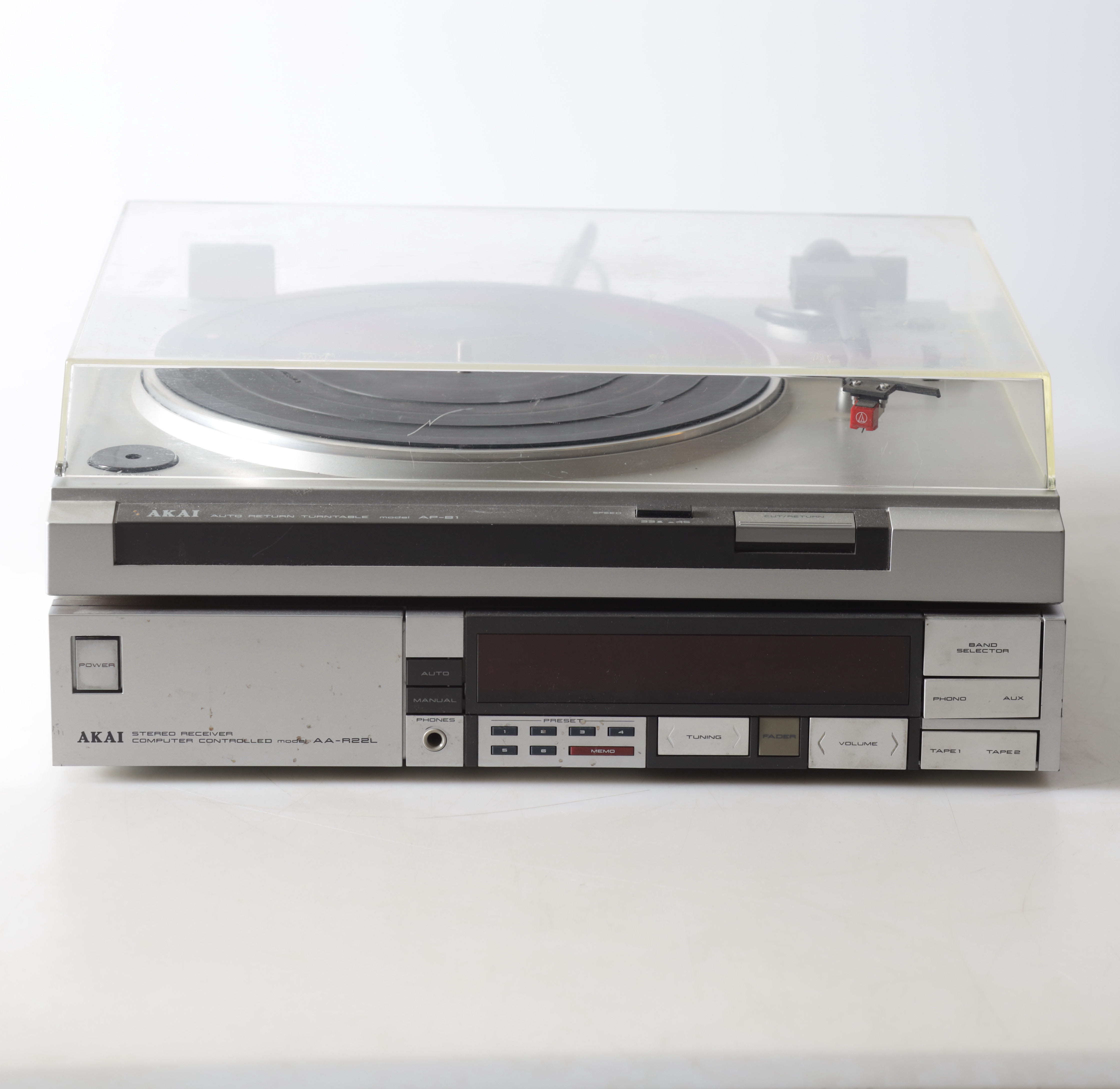 SKIVSPELARE & FÖRSTÄRKARE, Akai, AP-81 & AA-R22L, Japan.