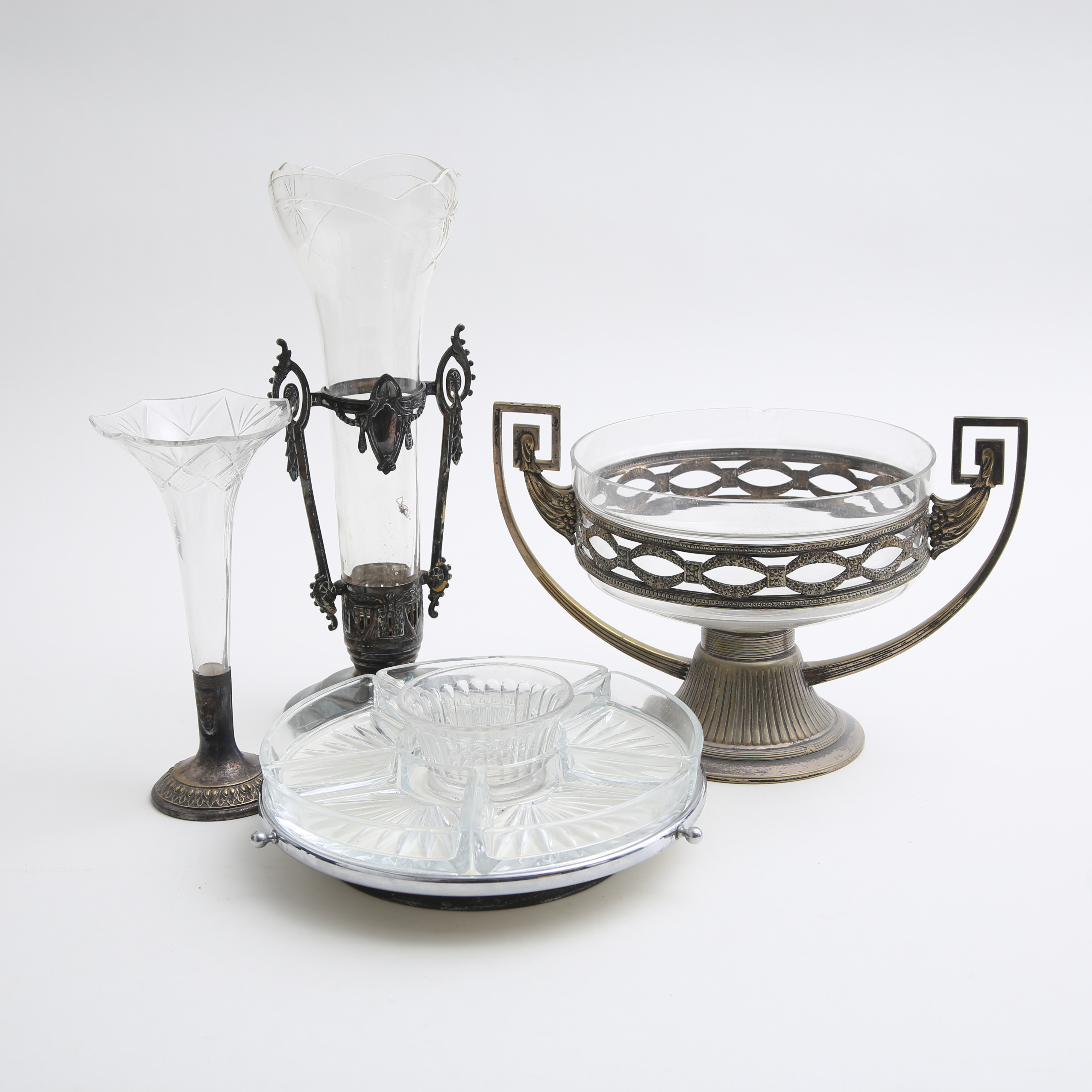 BORDSUPPSATSER, glas/metall, 1900-talets första hälft.