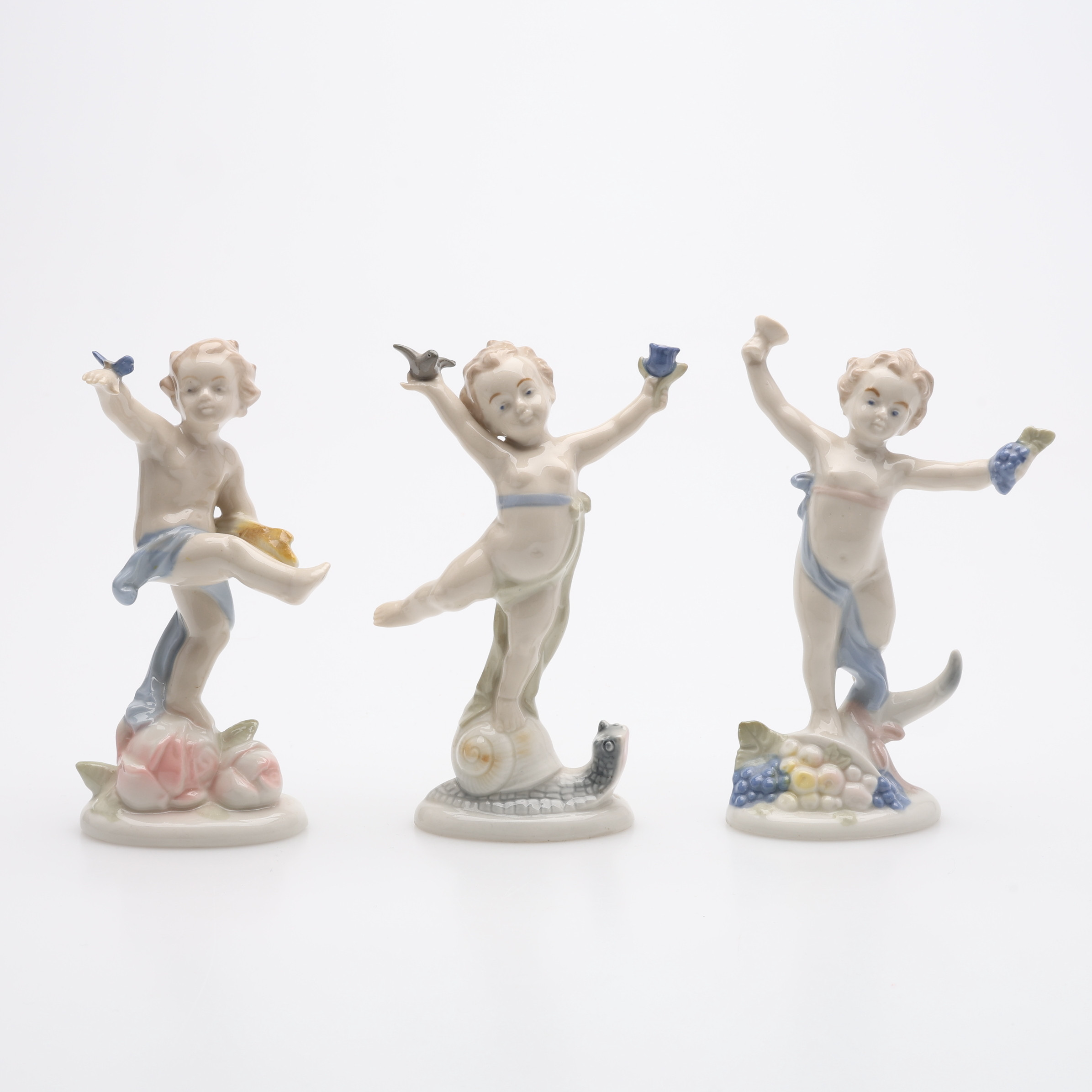 FIGURINER, TRE STYCKEN, CARL SCHEIDIG, GRÄFENTHAL.