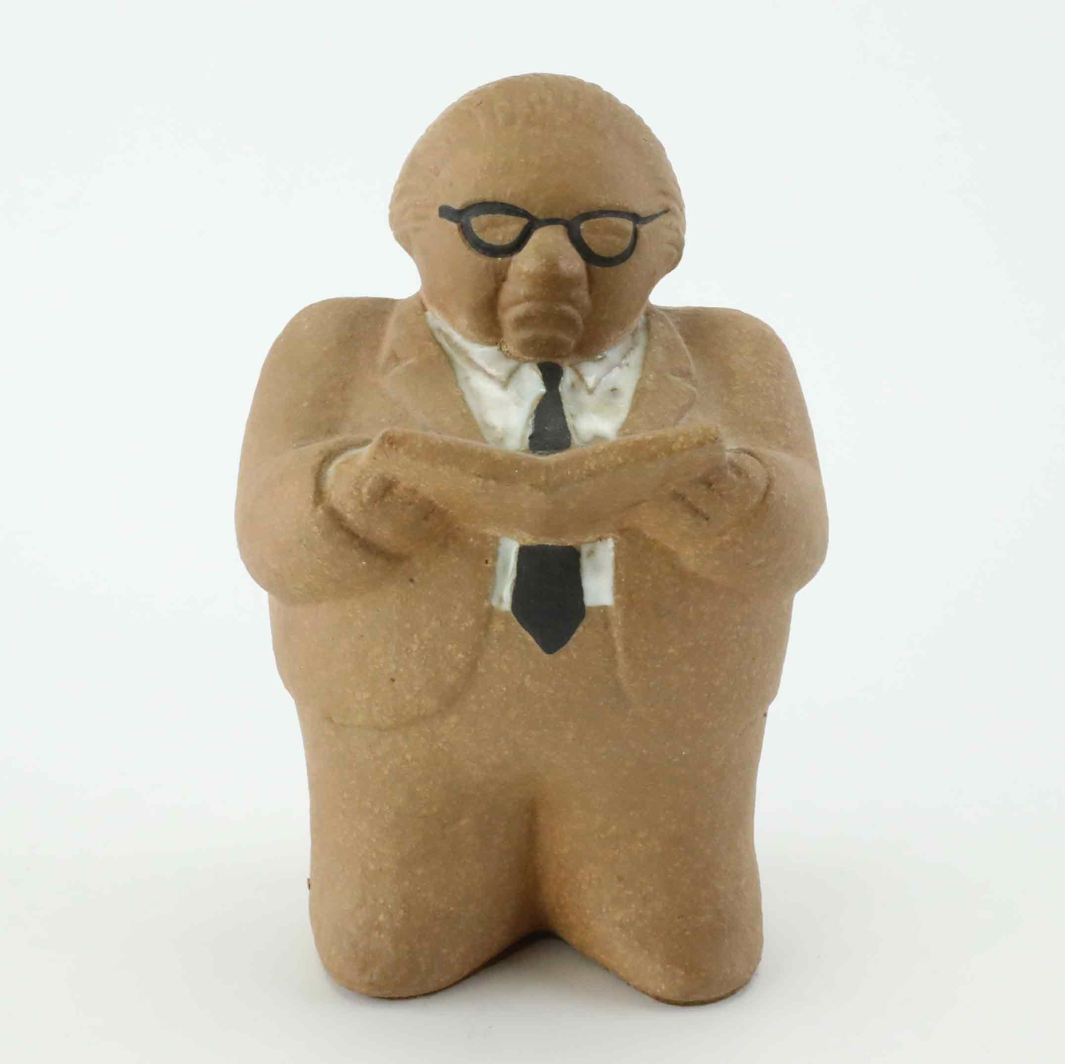 LISA LARSON. figurin/sparbössa, "Gunnar Sträng", stengods, Gustavsberg.