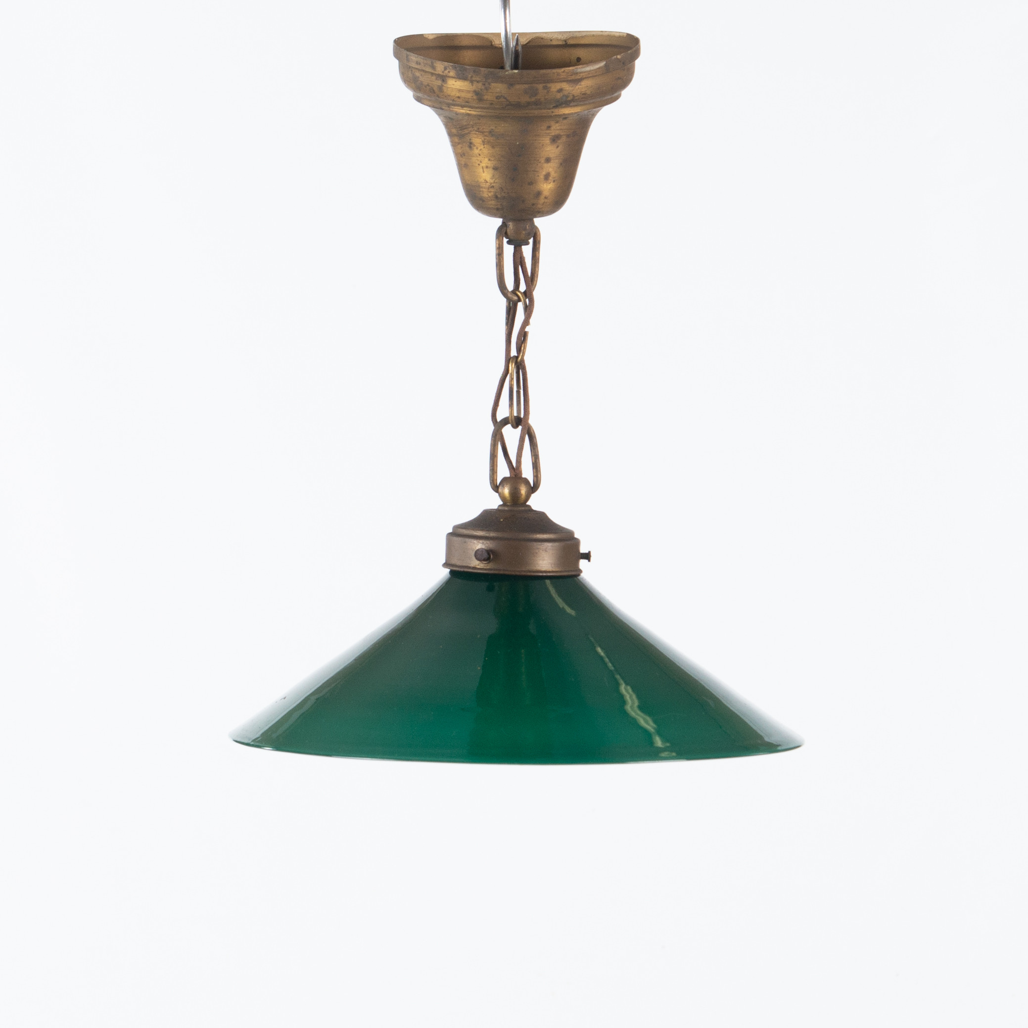 TAKLAMPA. Skomakarlampa, glas och mässing, 1900-talets första del.