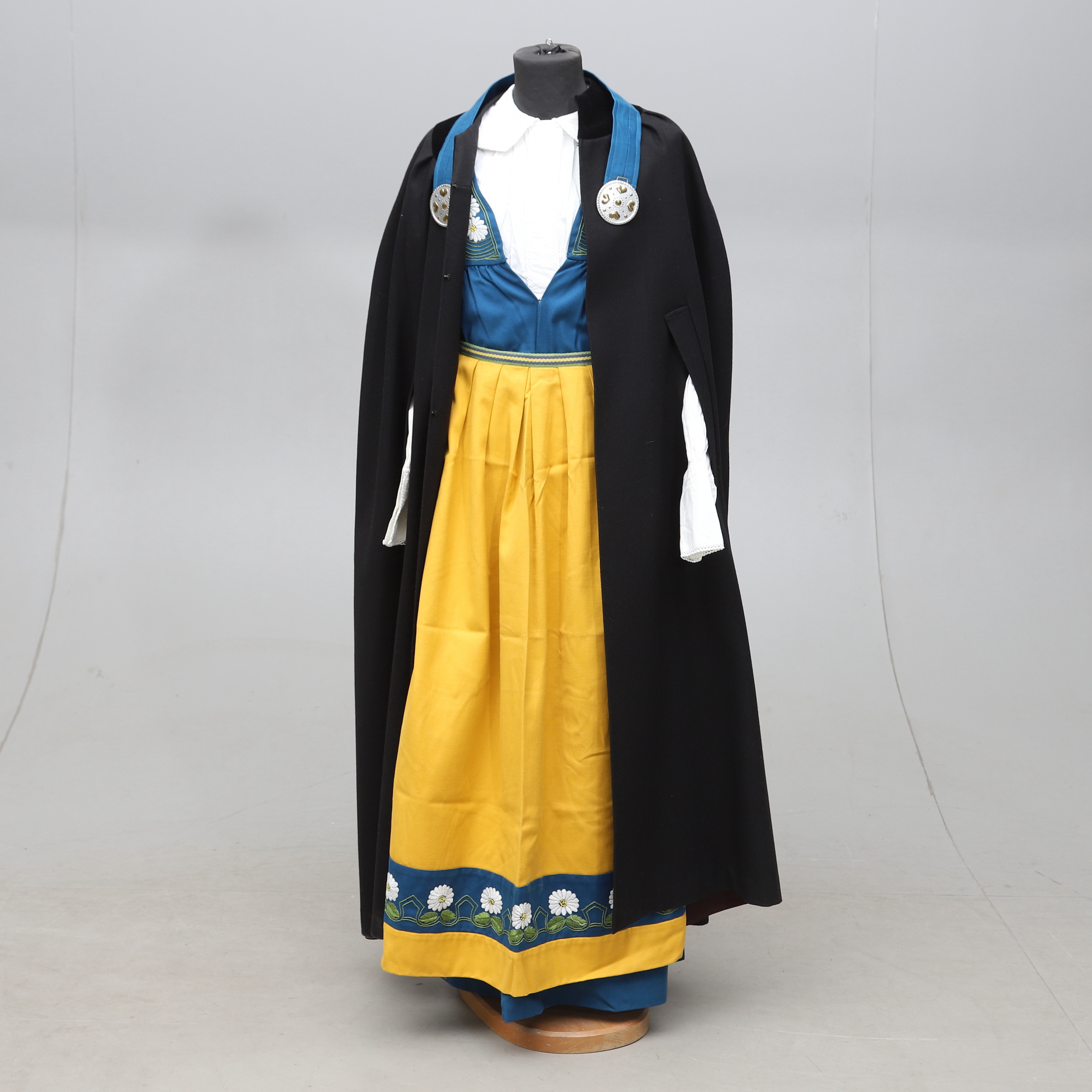 FOLKDRÄKT, Sverigedräkt, 1900-talets andra hälft.