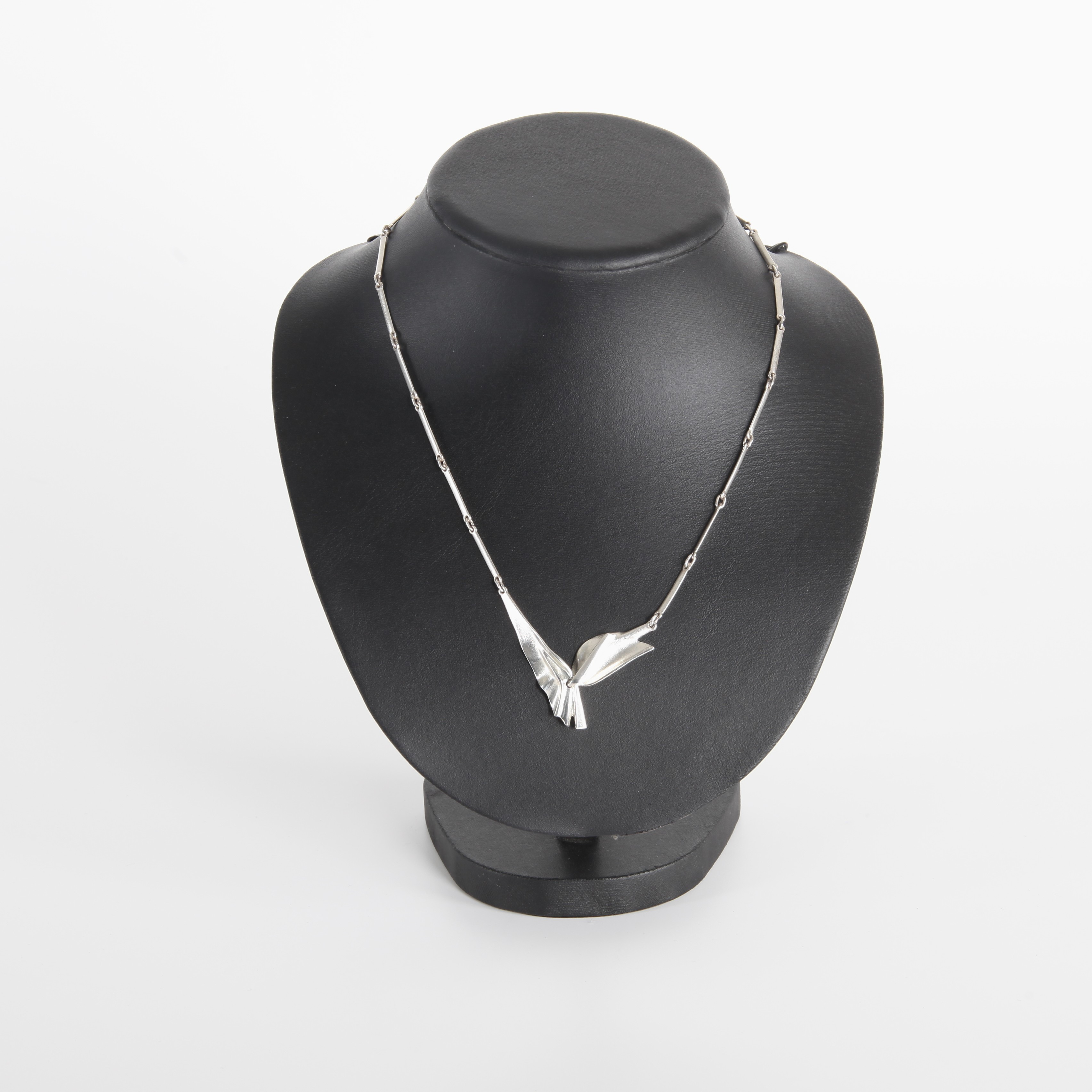 ZOLTAN POPOVITS. Halsband "Tango", Sterlingsilver, Lapponia, Finland, 1998.