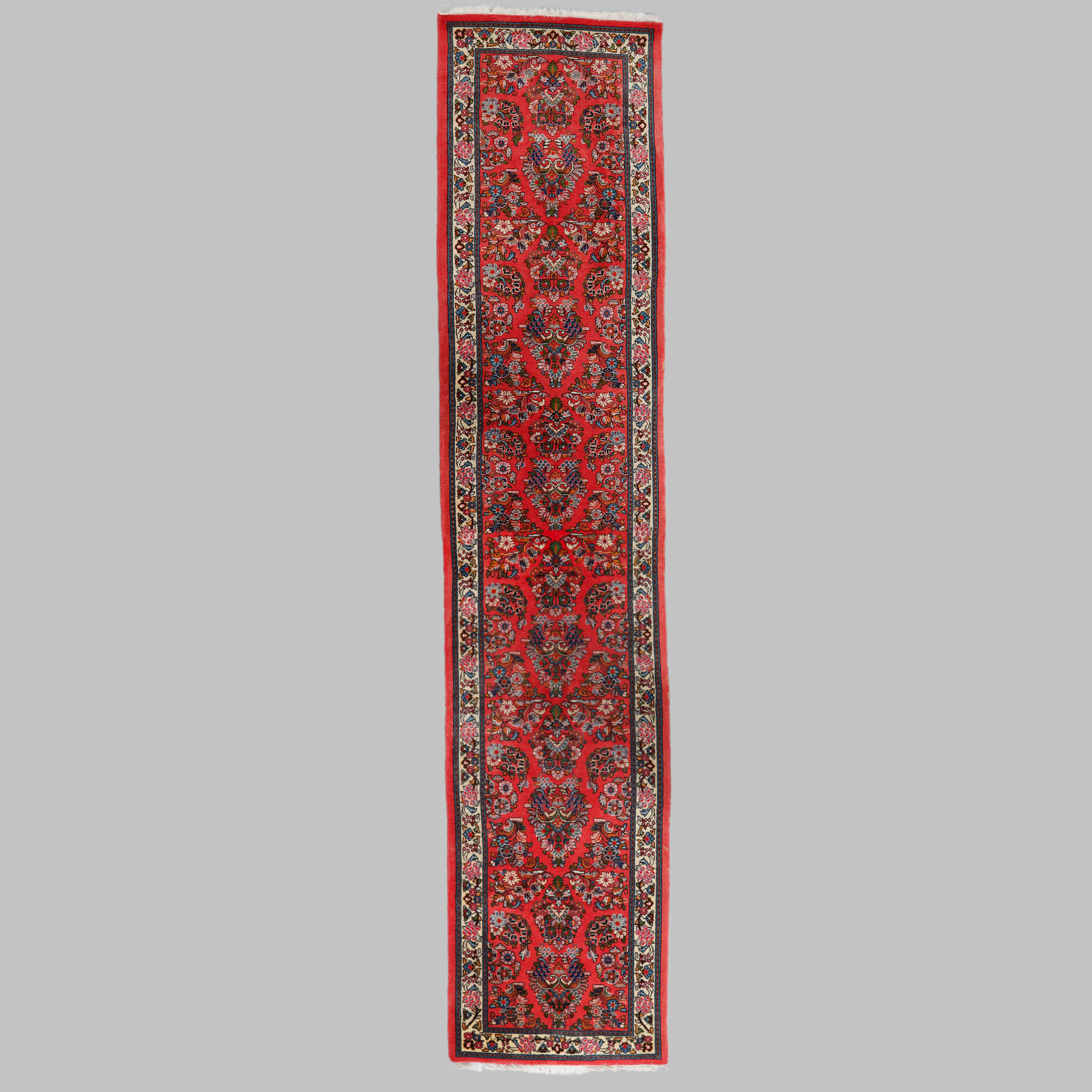 MATTA, gallerigång, Sarouk old. 80 x 410 cm.