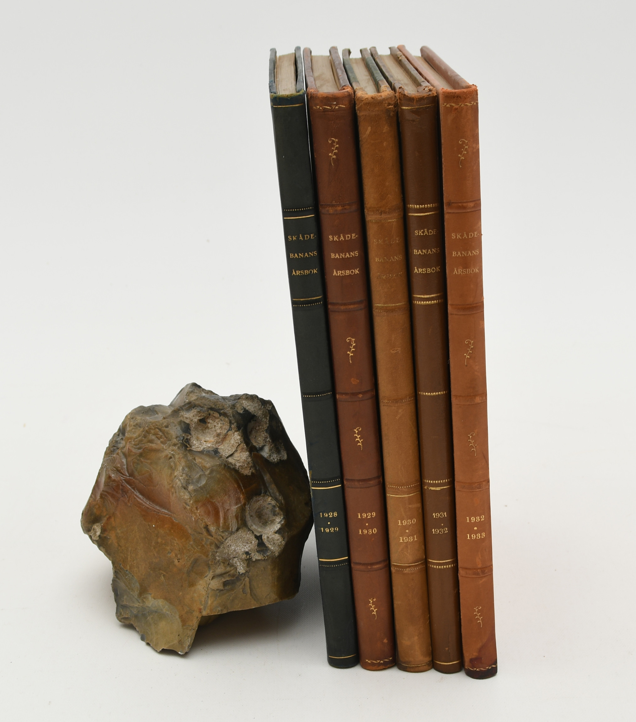 Skådebanans årsbok. 1928-33.- 5 vol.