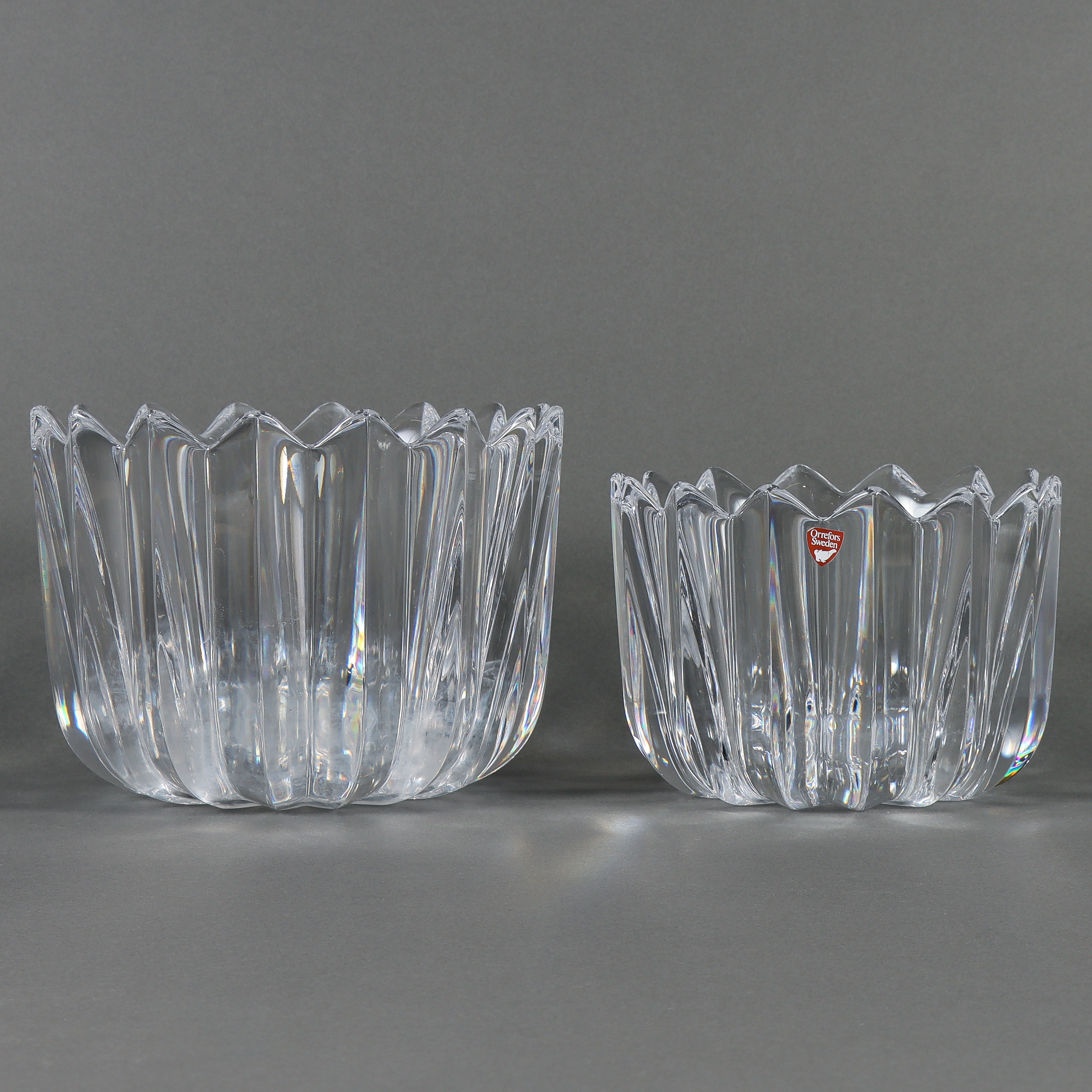 JAN  JOHANSSON. 2 kristallskålar Orrefors, Fleur.