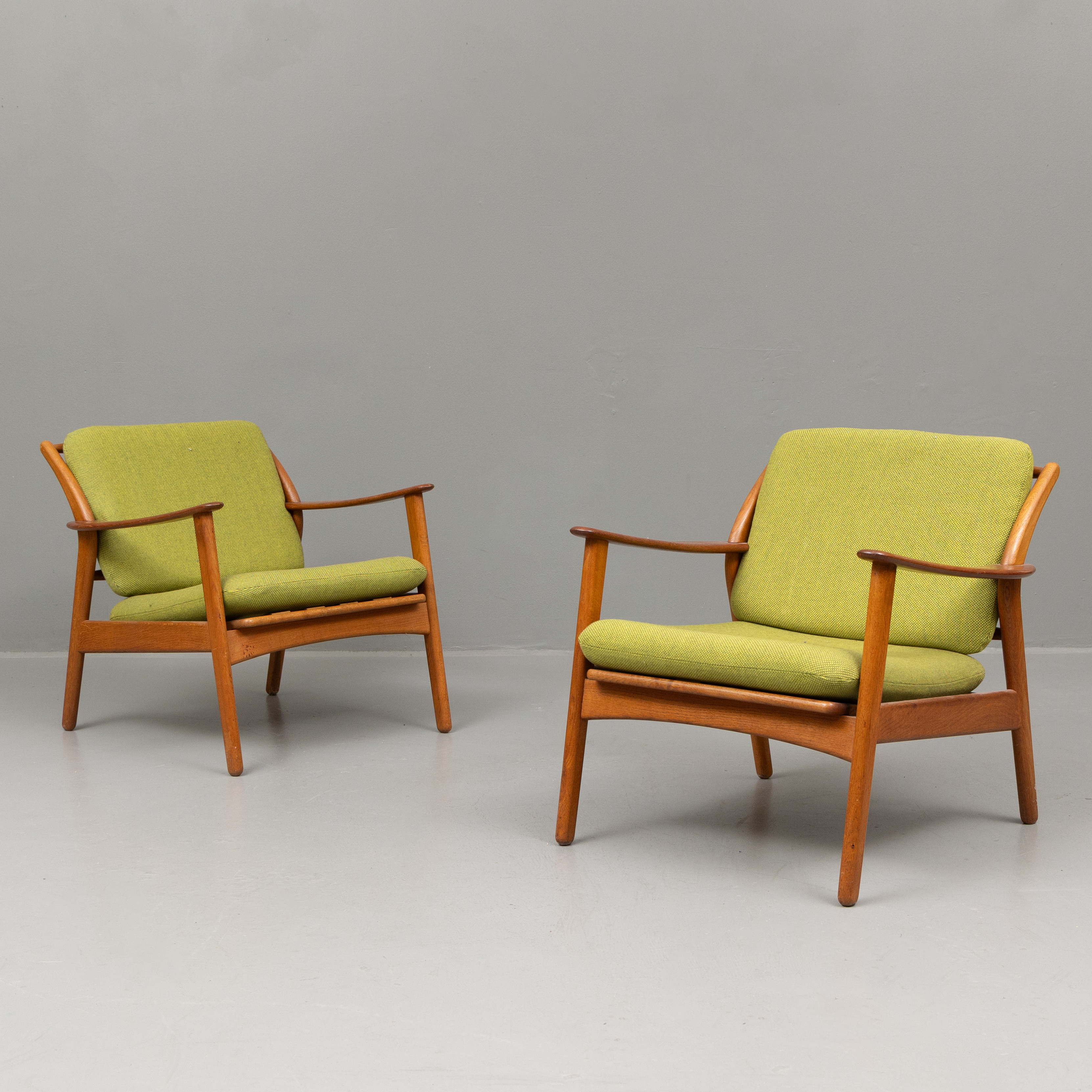 NIELS KOFOED, fåtöljer, 1 par, teak/textil, Danmark, 1900-talets mitt.