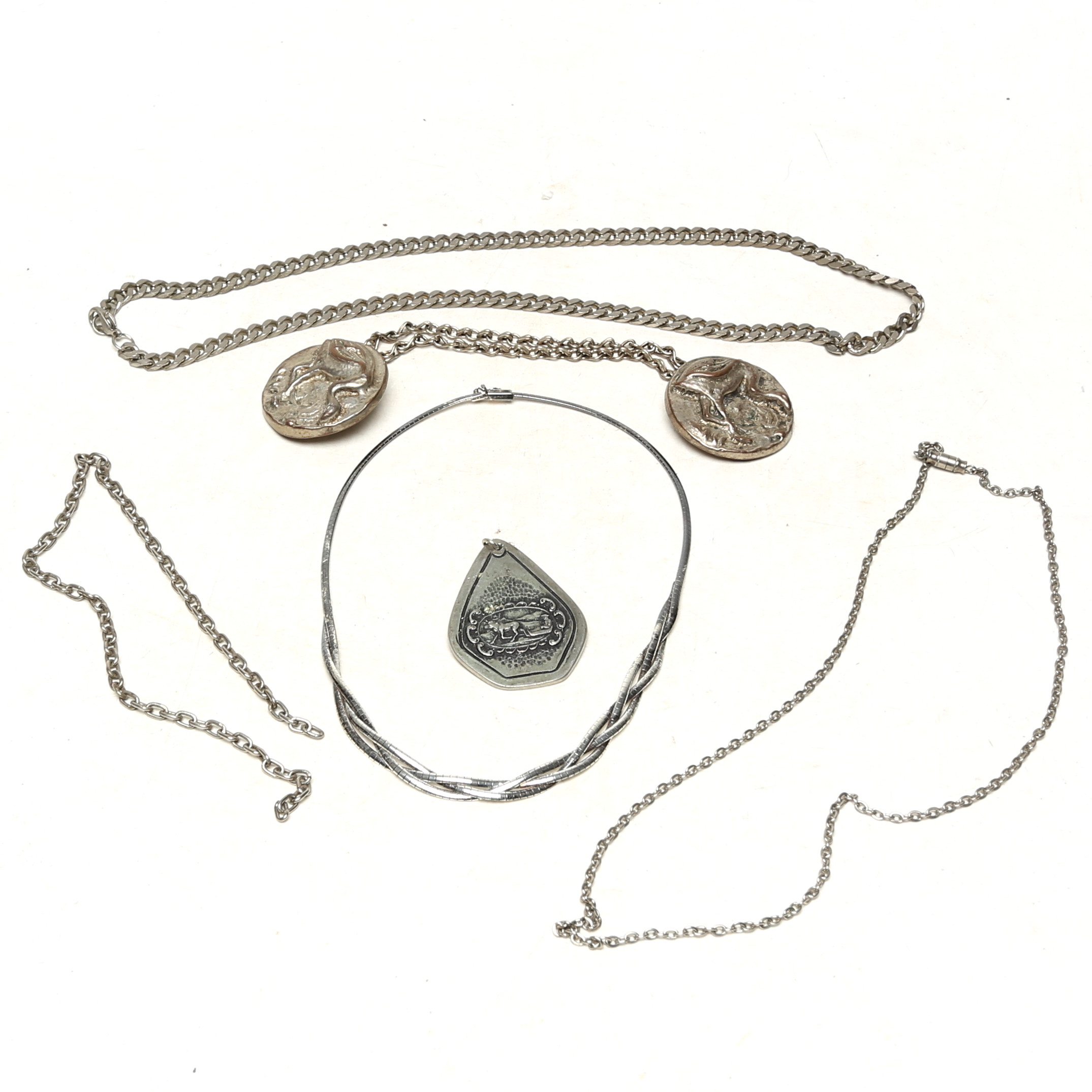 SMYCKEN, 1 st halsband silver, resten tenn/metall.