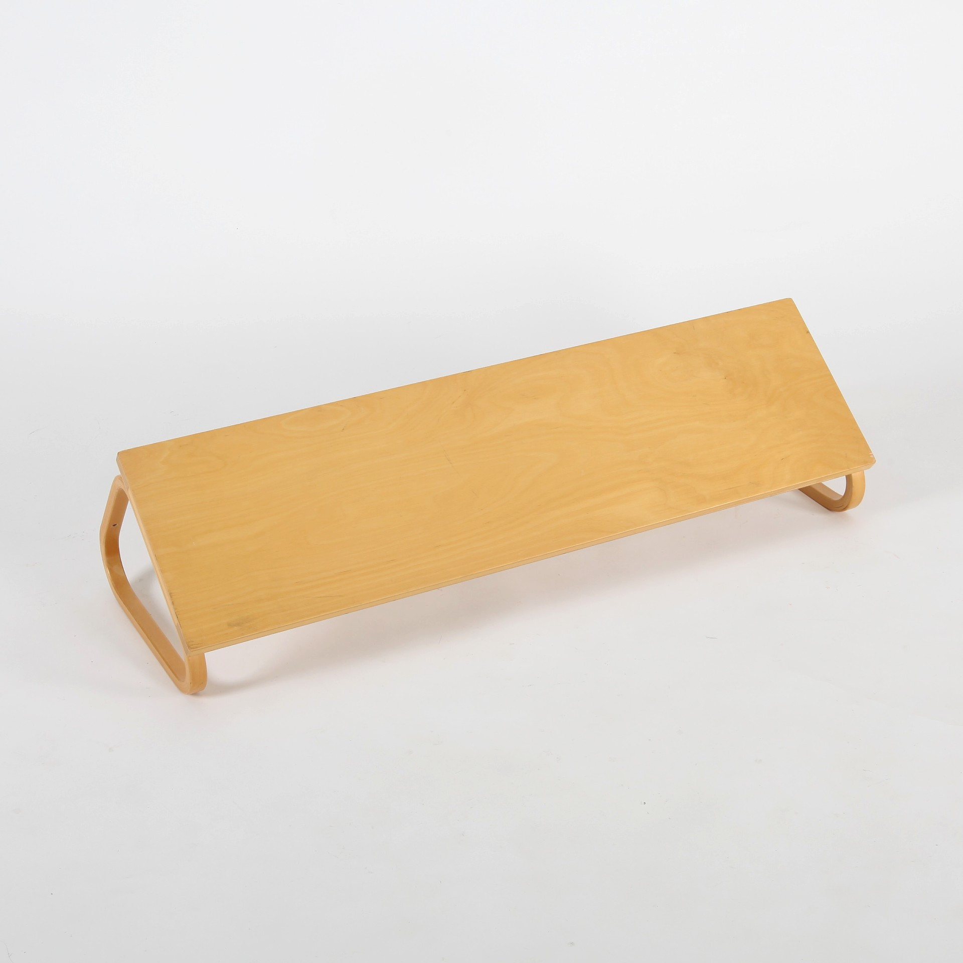 ALVAR AALTO. 1898-1976. Vägghylla, Modell "112B", Artek, Finland, 1900-talets andra hälft.