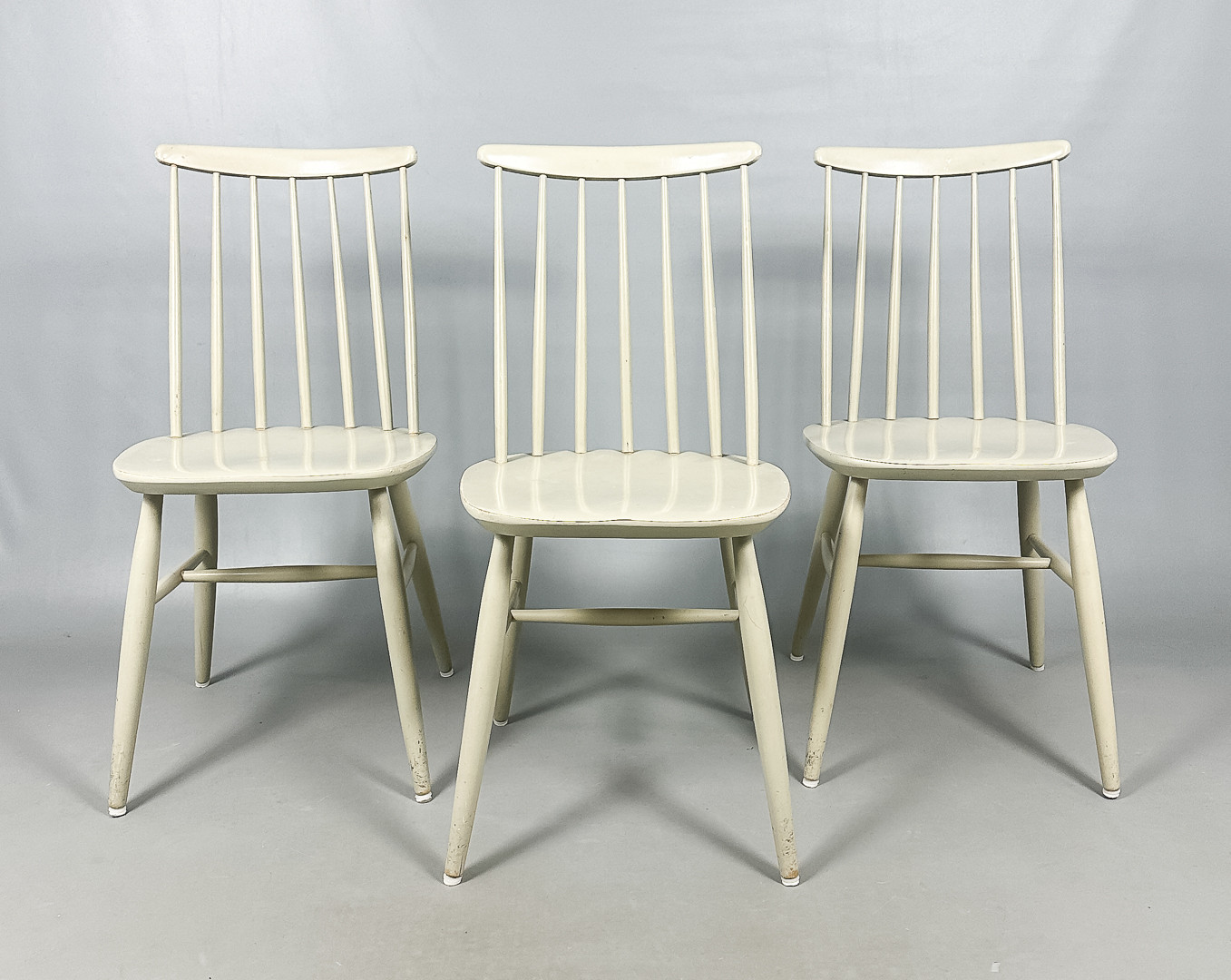 FERDINAND LUNDQUIST. PINNSTOLARSTOLAR, 3 st, Göteborg, 1900-talets mitt.