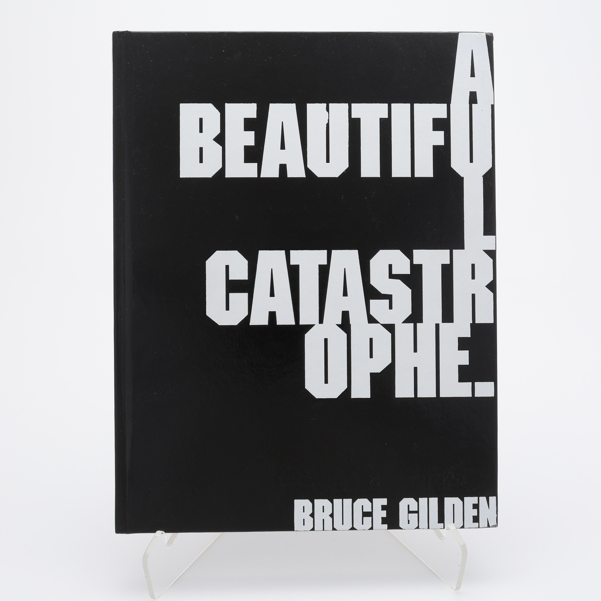 FOTO. DEN AMERIKANSKE FOTOGRAFEN BRUCE GILDENS "A BEAUTIFUL CATASTROPHE" I FÖRSTA UPPLAGAN, 2005.