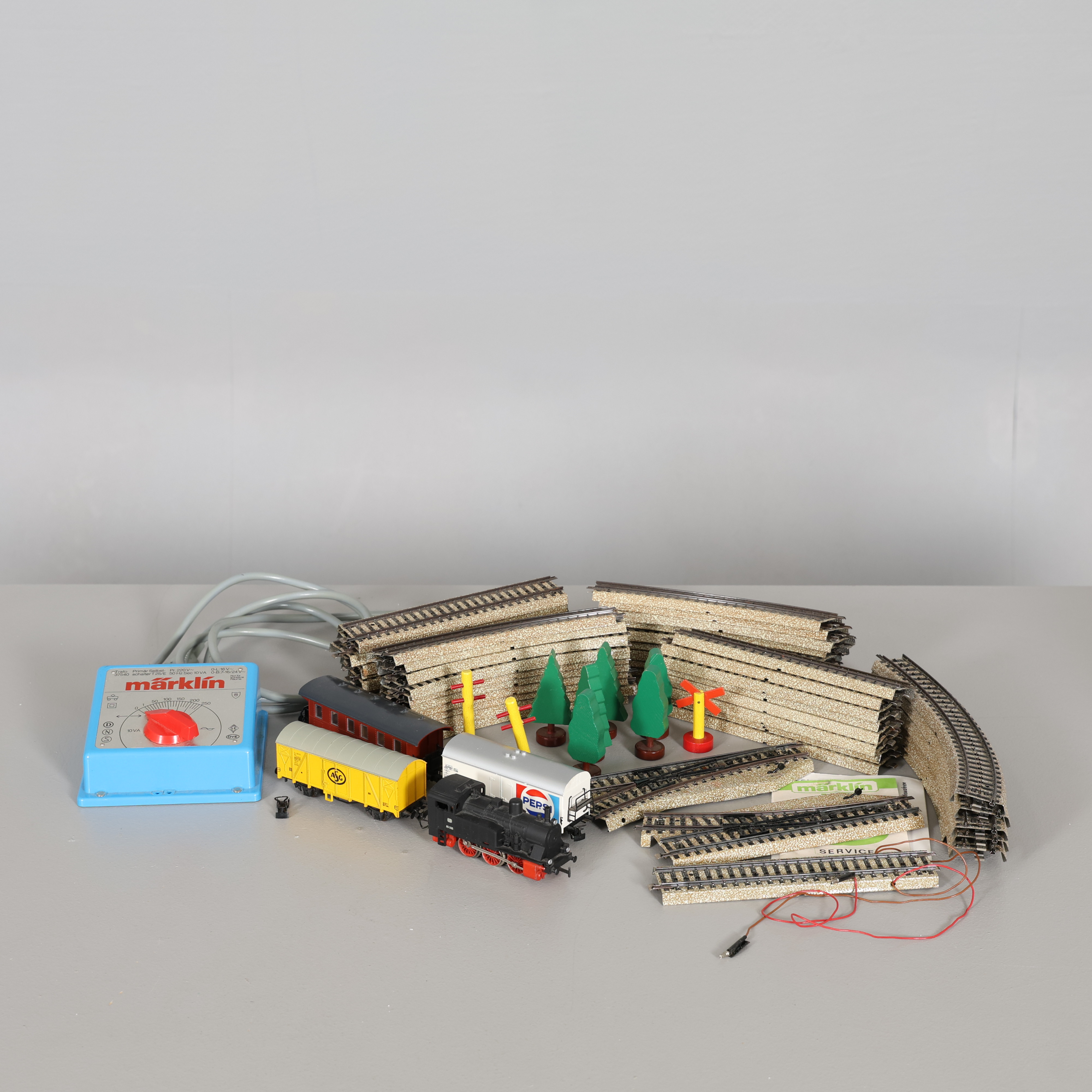 TÅGDELAR, parti, främst Märklin.