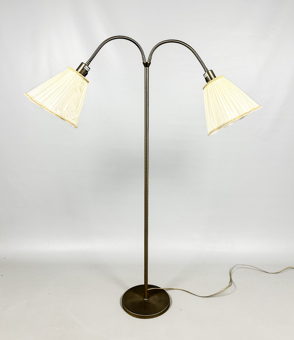 GOLVLAMPA, 2-armad, AH- Belysning, 1900-tal.