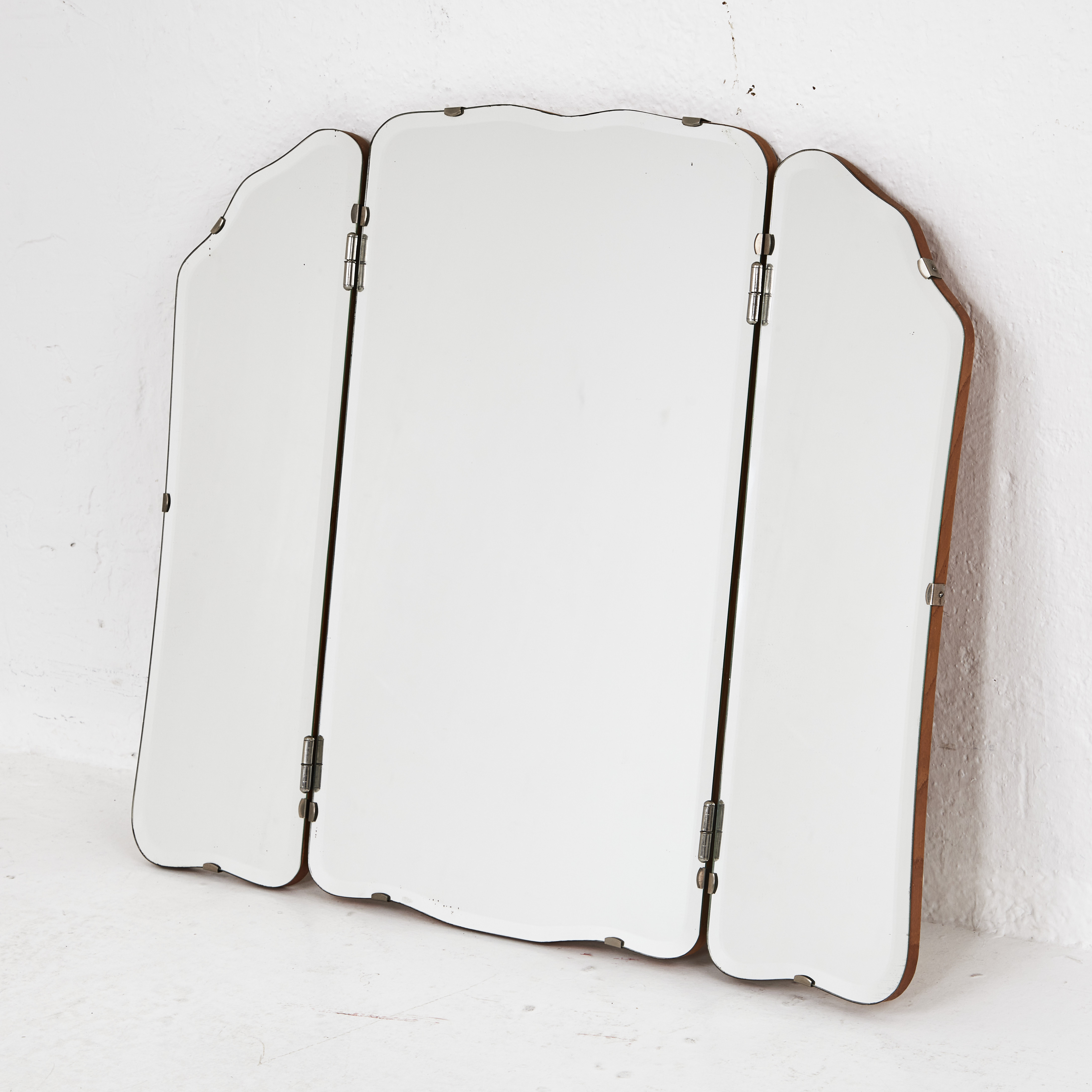 SPEGEL, 1900-talets mitt, Swedish Modern, tre delad, vikbar, facettslipad spegelglas.