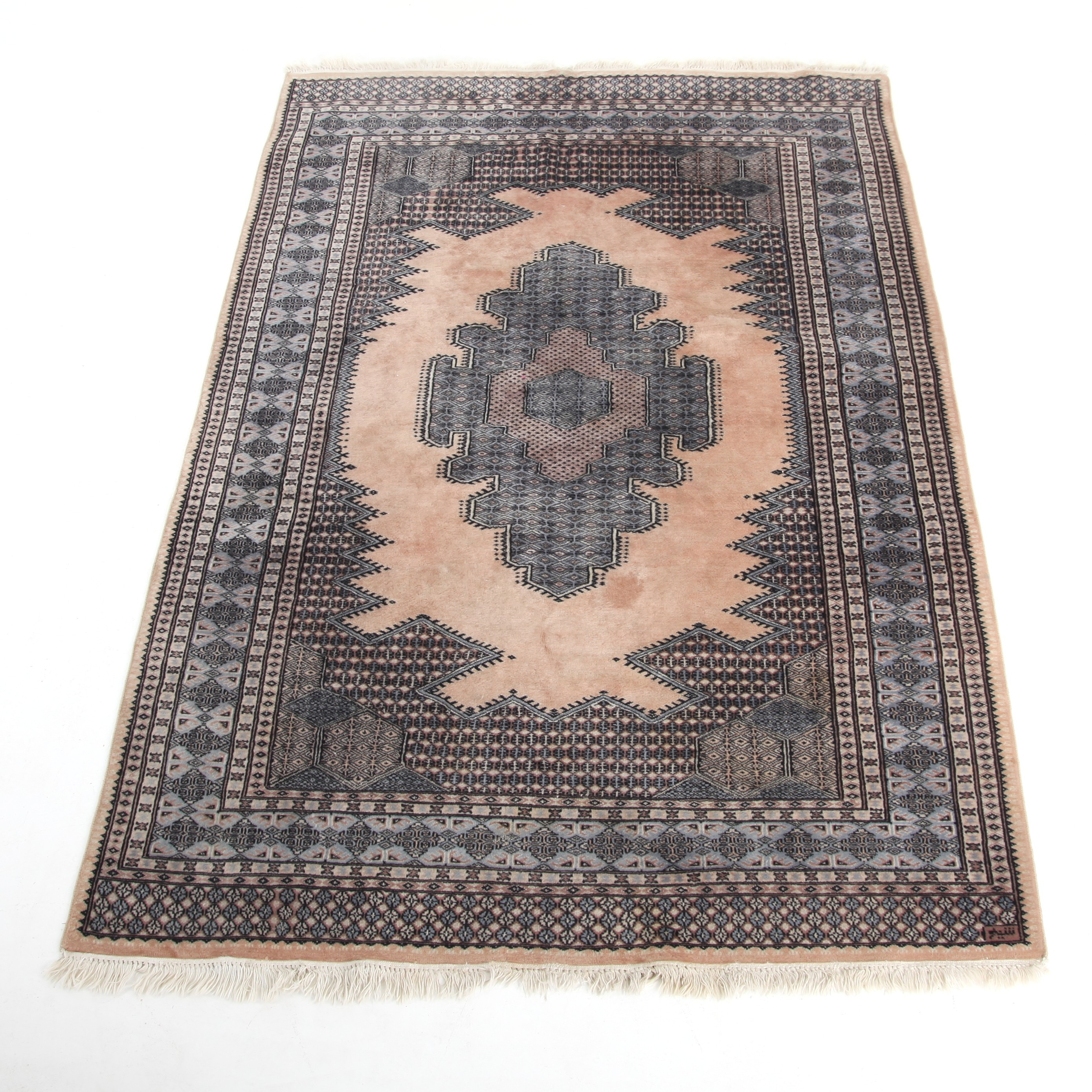 MATTA, 235 x 155 cm, Pakistan, 1900-talets senare del.