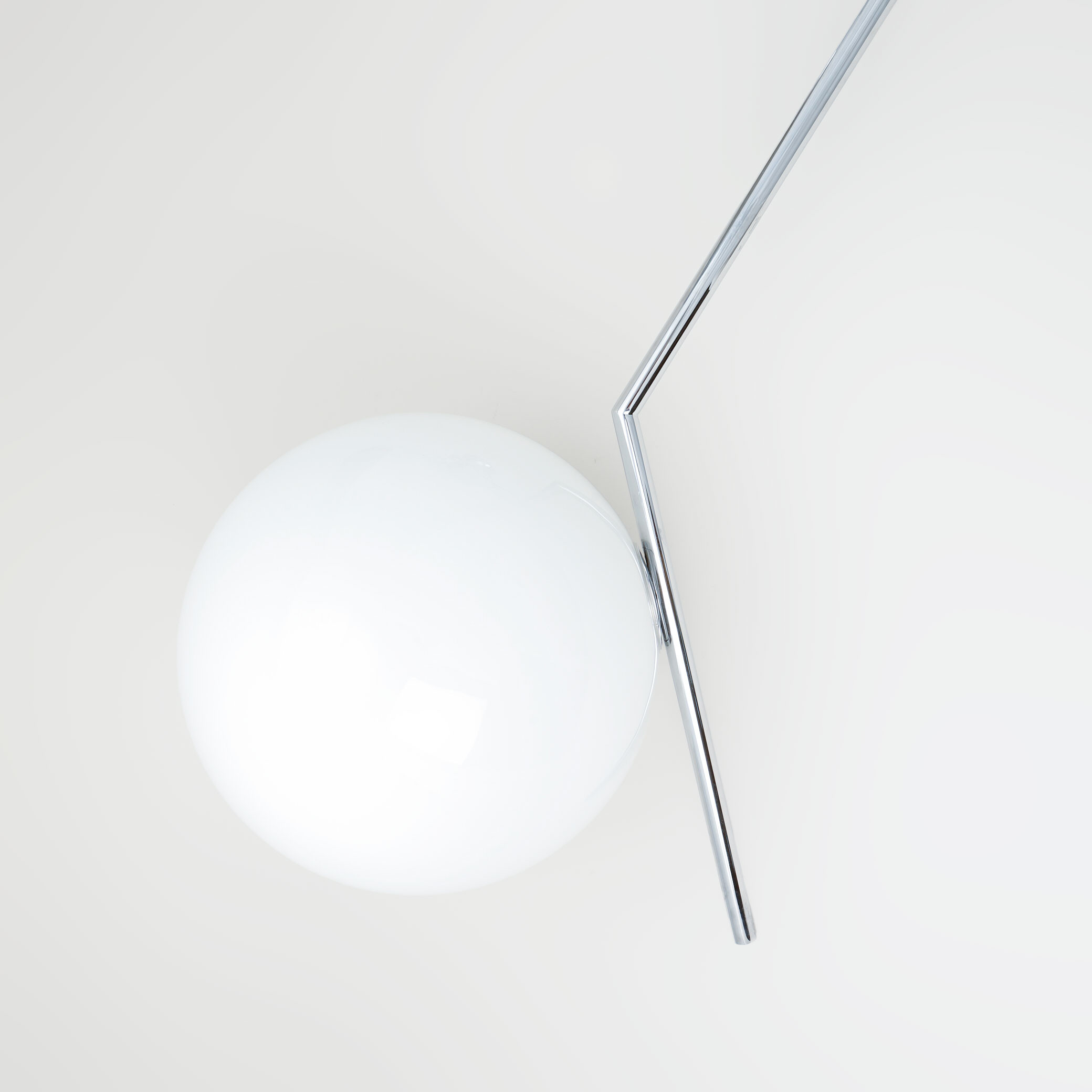 MICHAEL ANASTASSIADES. Taklampa, "IC", Flos.